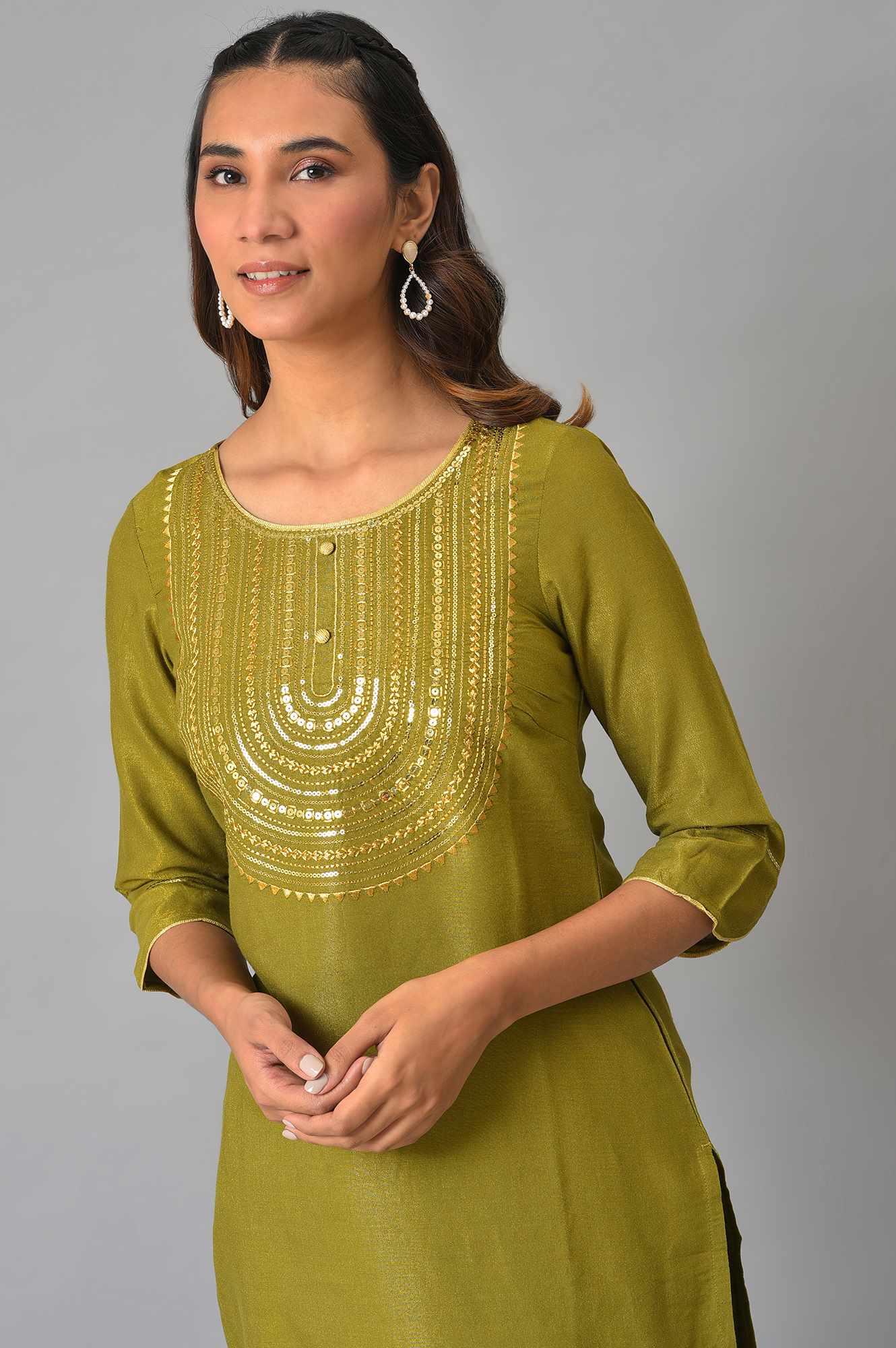 https://cdn.shopify.com/s/files/1/0776/0419/2550/files/22AUAS12675-702901_5.jpg?v=1769749575