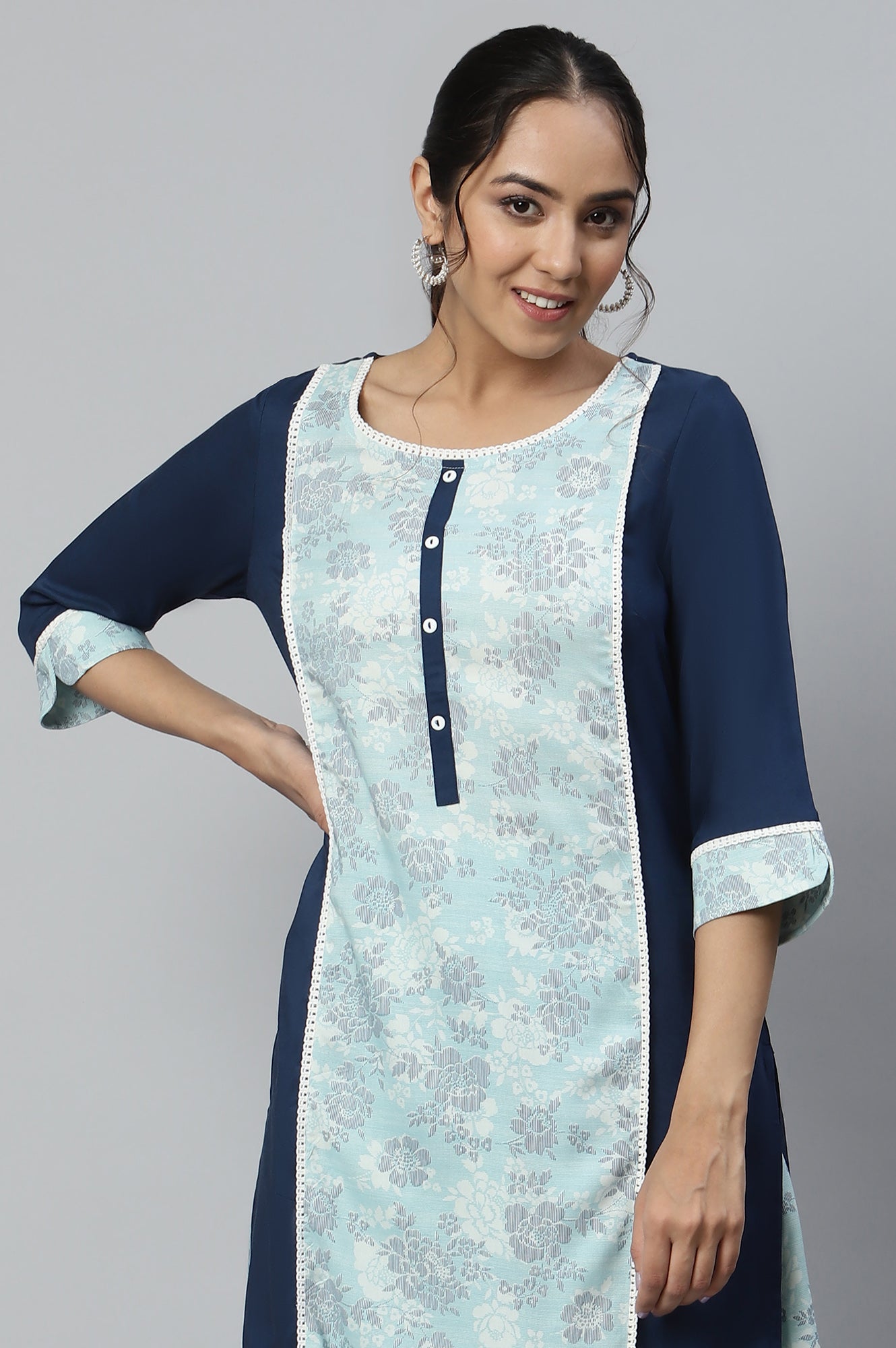 https://cdn.shopify.com/s/files/1/0776/0419/2550/files/22AUAS13380-504141_6_57192619-6762-4057-a47c-ff3da5fc01f4.jpg?v=1769761397