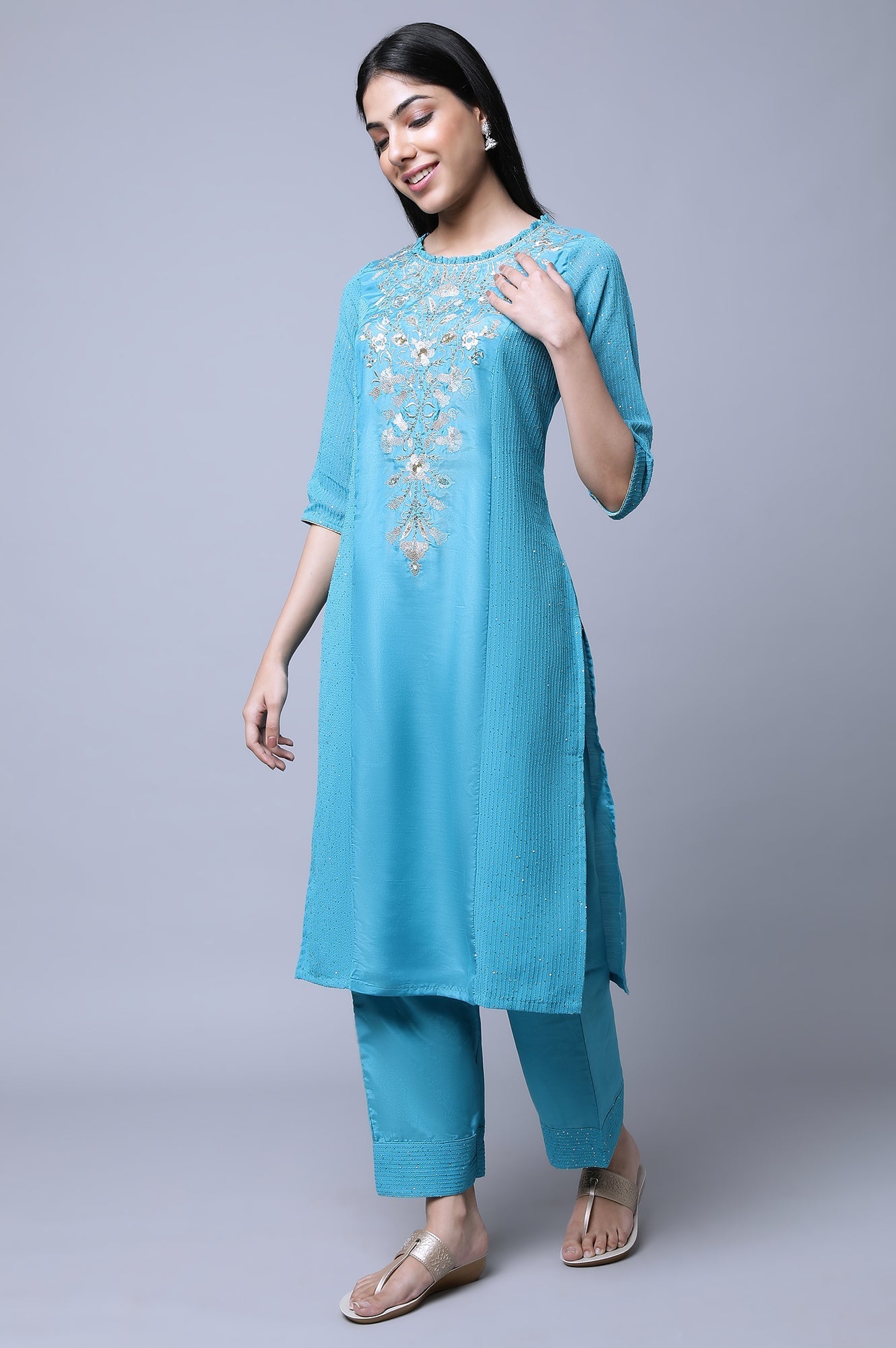 https://cdn.shopify.com/s/files/1/0776/0419/2550/files/22AUD10505-604694_3_dff86b4a-086a-4f84-a862-3ab94c7b4994.jpg?v=1769761063