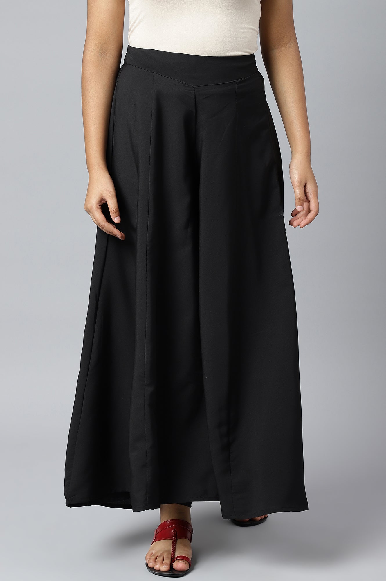 https://cdn.shopify.com/s/files/1/0776/0419/2550/files/22CRA60094-603032_1_2d33bc64-d6fe-4224-8d74-a08ada0f928f.jpg?v=1769763826