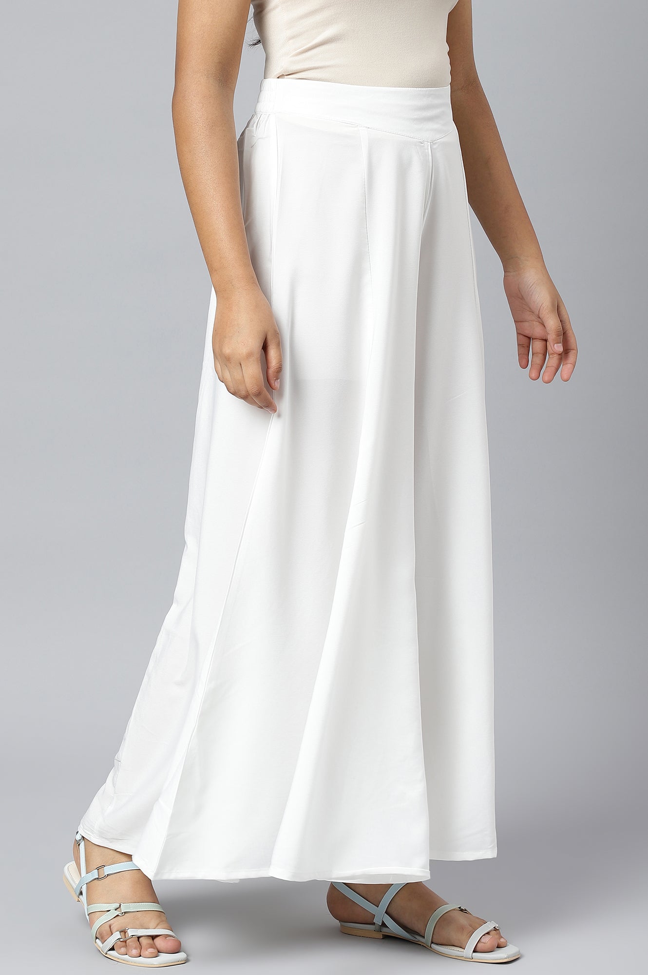 https://cdn.shopify.com/s/files/1/0776/0419/2550/files/22CRA60094-603033_3_8e2222a9-4774-45c6-b34b-13797cf55ddb.jpg?v=1769765459