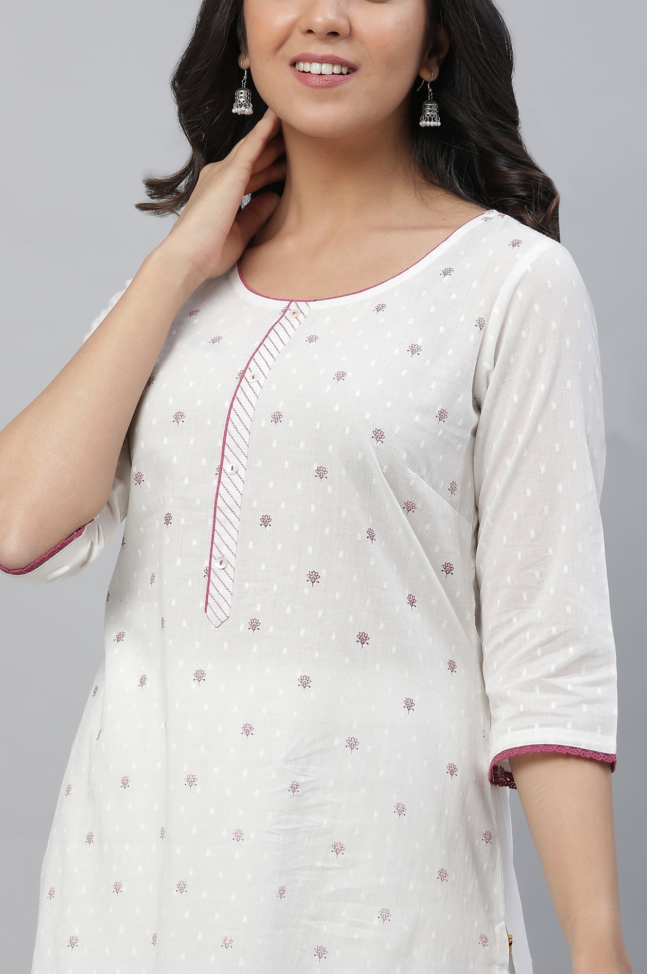 https://cdn.shopify.com/s/files/1/0776/0419/2550/files/23AUA14427-506861_6_8212c035-f2bb-4367-b9f0-4a52e19861e1.jpg?v=1769764560