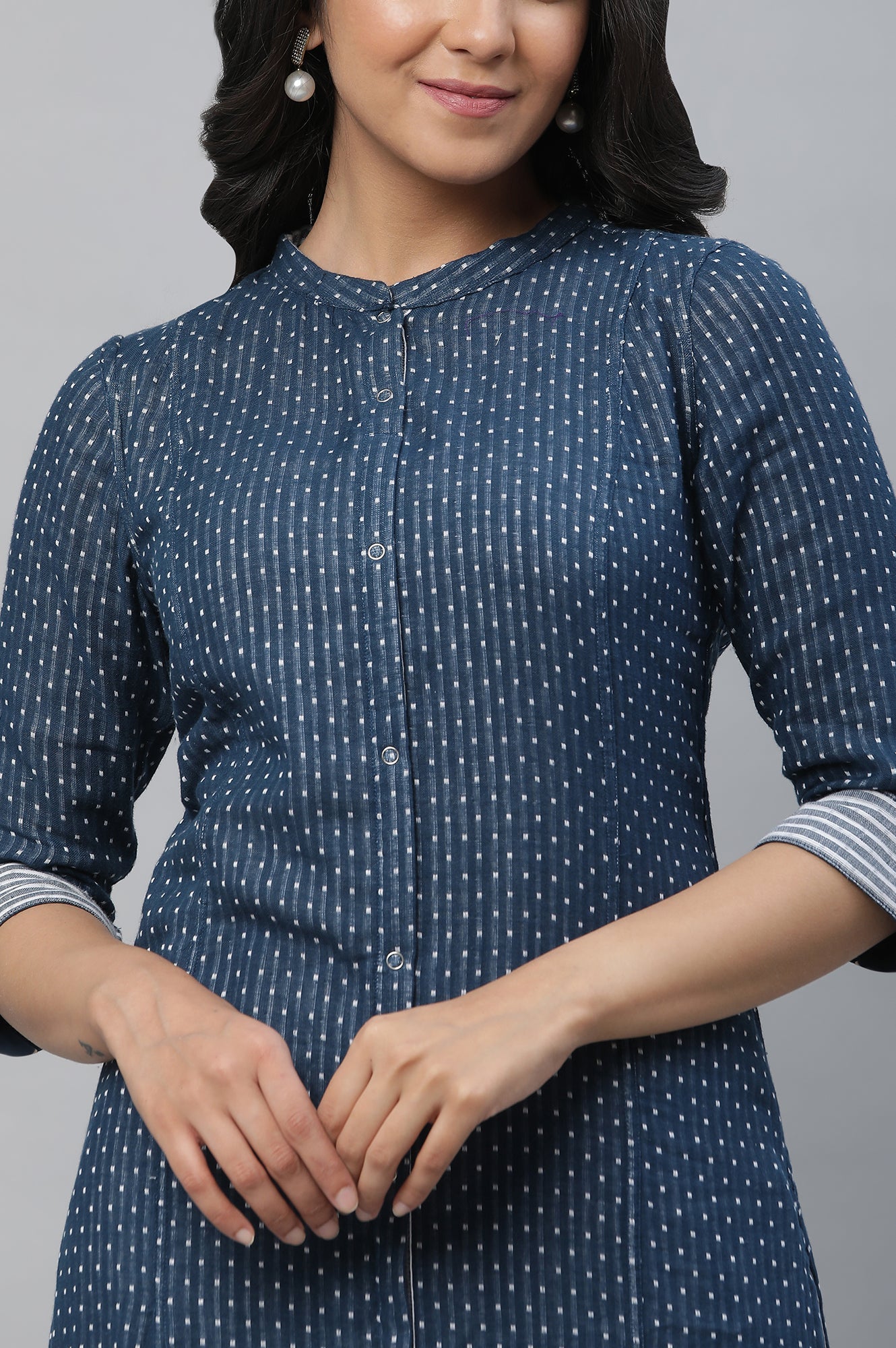 https://cdn.shopify.com/s/files/1/0776/0419/2550/files/23AUA14454-702449_6.jpg?v=1769757739
