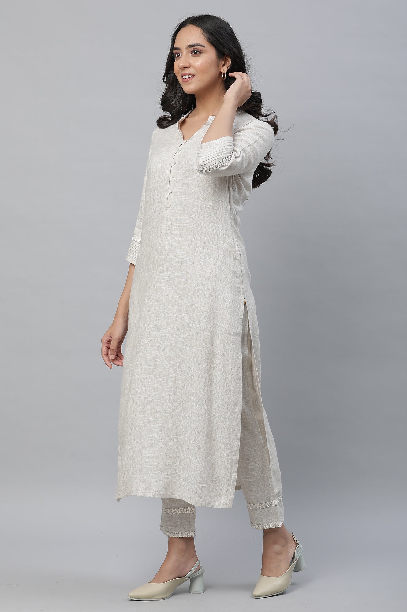 https://cdn.shopify.com/s/files/1/0776/0419/2550/files/23AUAS14315-704174_3_2f16800b-8fc2-4a75-b10b-1852bf7fdd93.jpg?v=1769750754