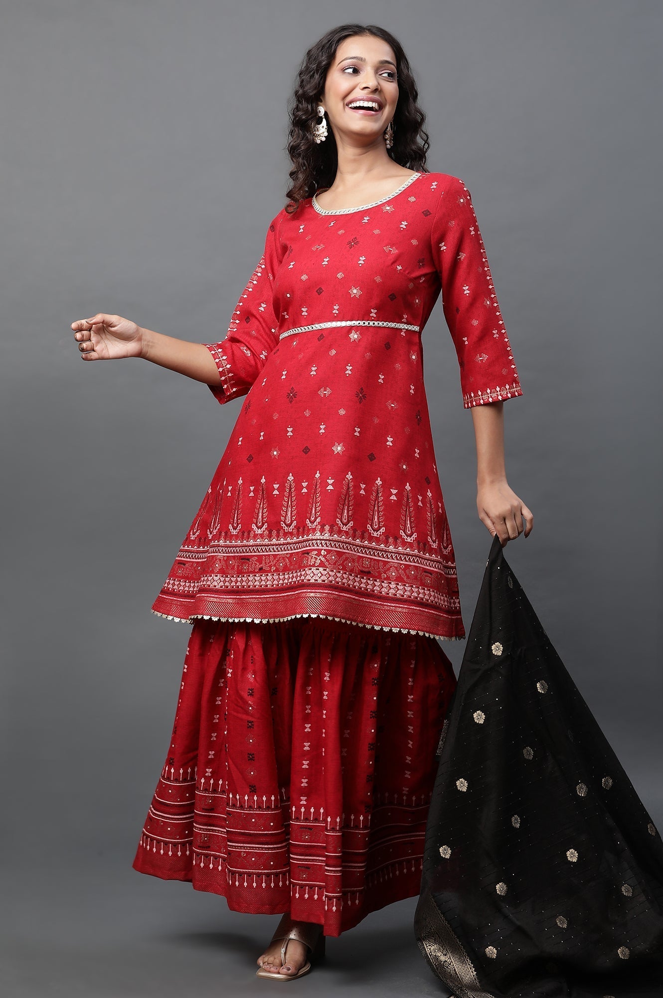 https://cdn.shopify.com/s/files/1/0776/0419/2550/files/23AUD14566-507665_1.jpg?v=1769757615
