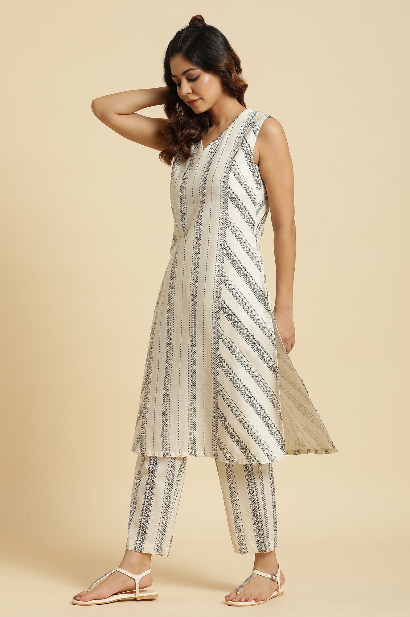 Ecru Printed Kurta & Pants Co-Ord Set With Kantha Detail - wforwoman