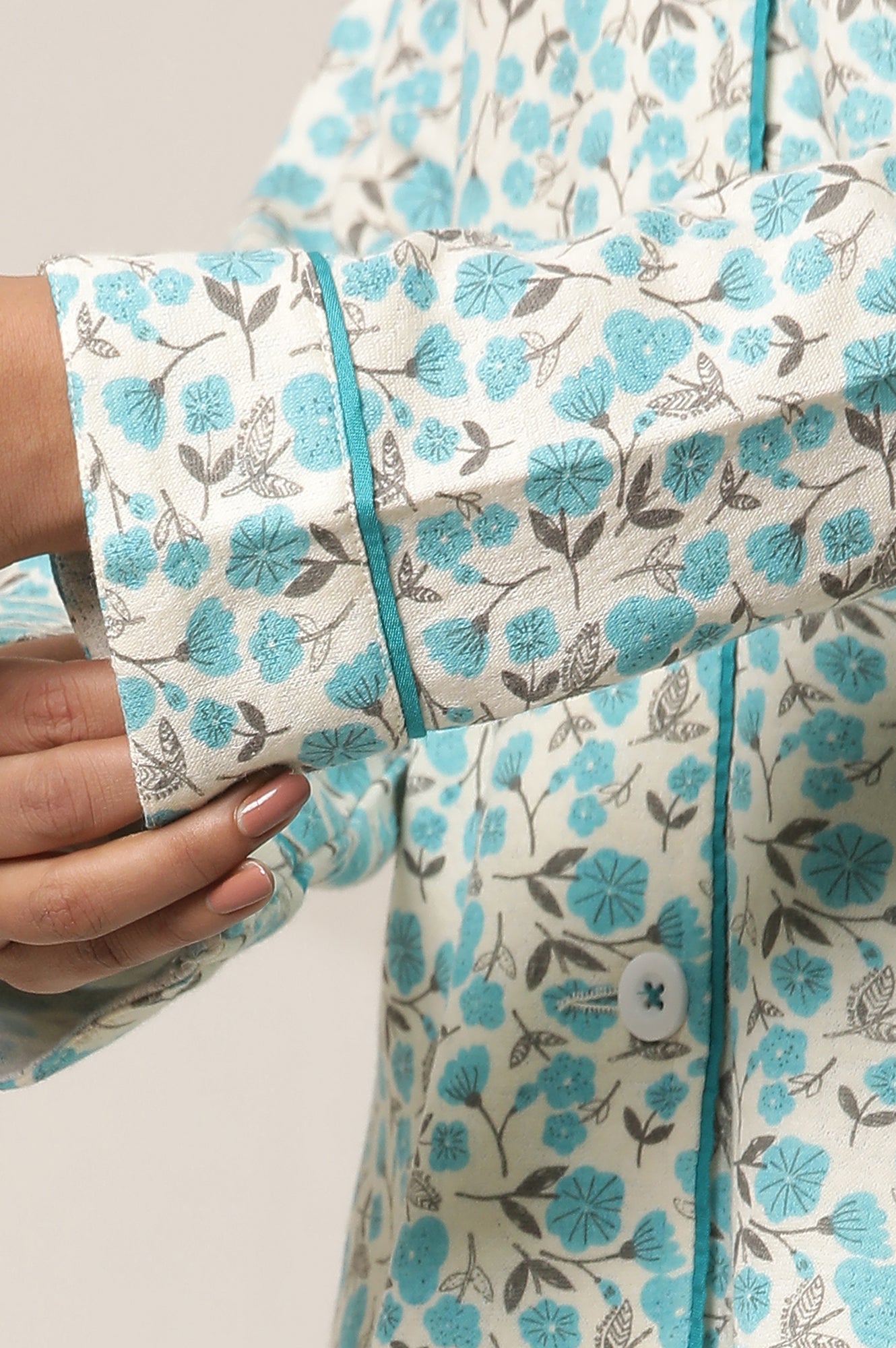 https://cdn.shopify.com/s/files/1/0776/0419/2550/files/23CRES3007-507149_8.jpg?v=1731067869