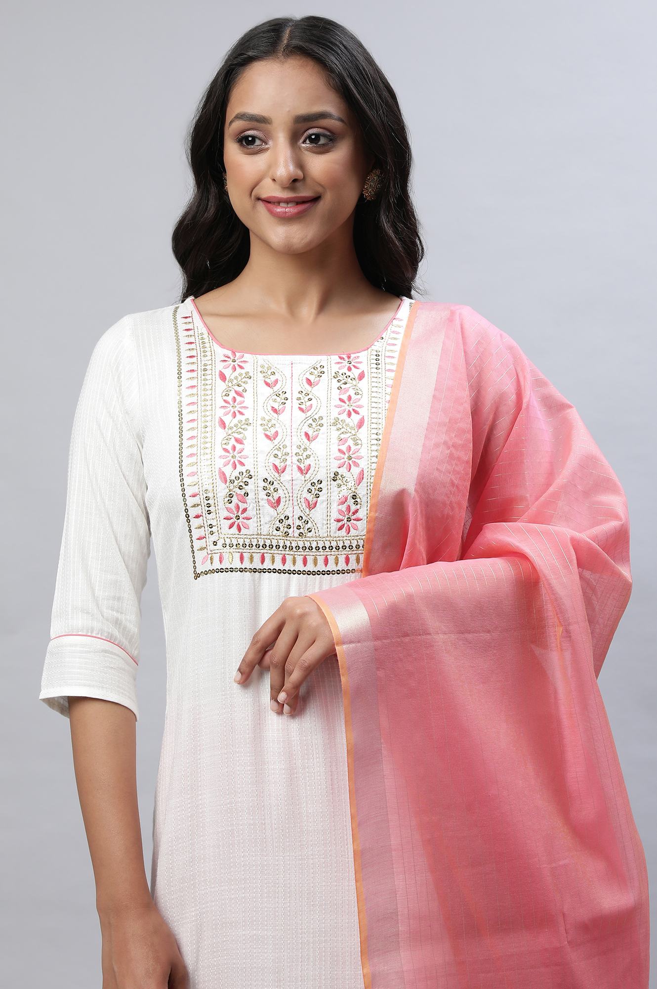 https://cdn.shopify.com/s/files/1/0776/0419/2550/files/23FEA13845-602408_6_5576779a-33b5-4fdb-b42e-35c8b6718c80.jpg?v=1769764607