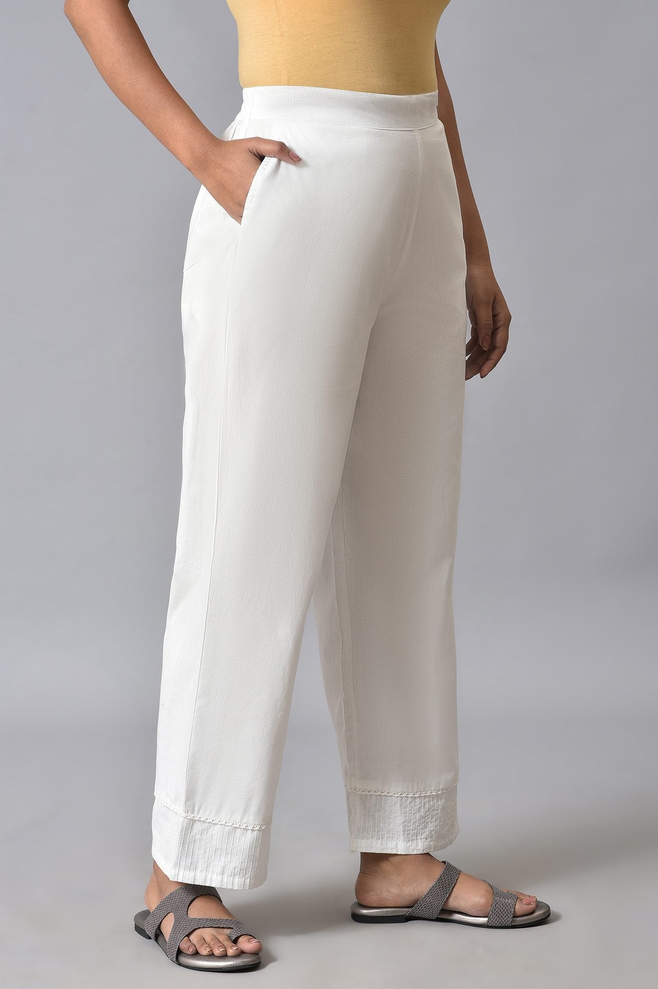 https://cdn.shopify.com/s/files/1/0776/0419/2550/files/23FEA60299-605216_4_724e9b76-b87f-4d83-9a14-6e8417ab217d.jpg?v=1769764654