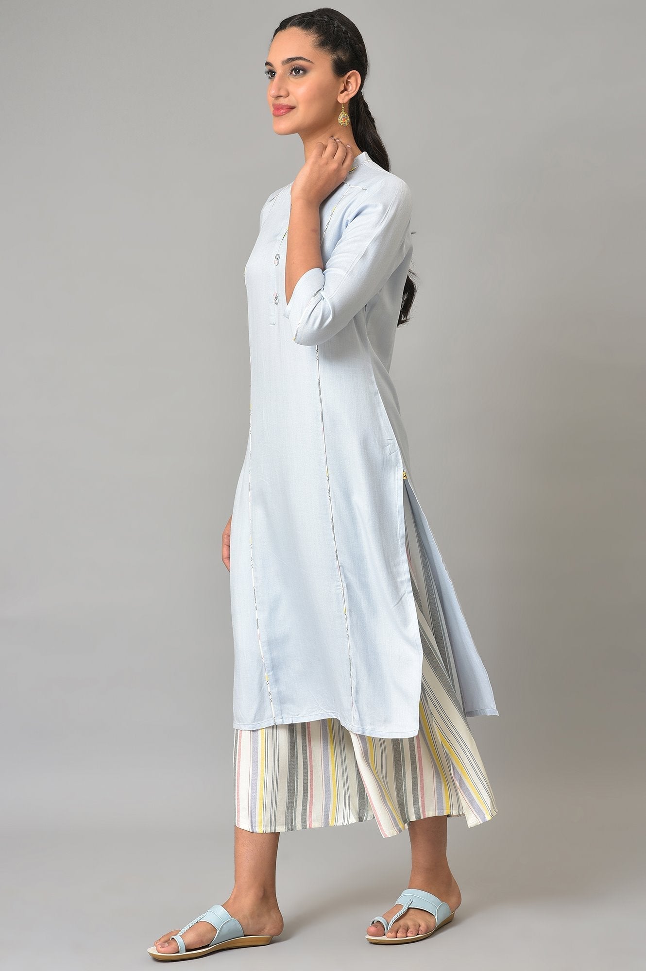 https://cdn.shopify.com/s/files/1/0776/0419/2550/files/23FEAS12367-605041_3_f4486b38-281f-4aca-88e4-b316131a805a.jpg?v=1769752120