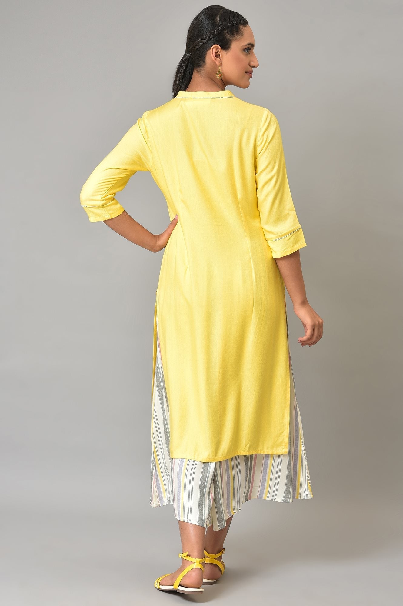 https://cdn.shopify.com/s/files/1/0776/0419/2550/files/23FEAS12367-605042_2.jpg?v=1769756925