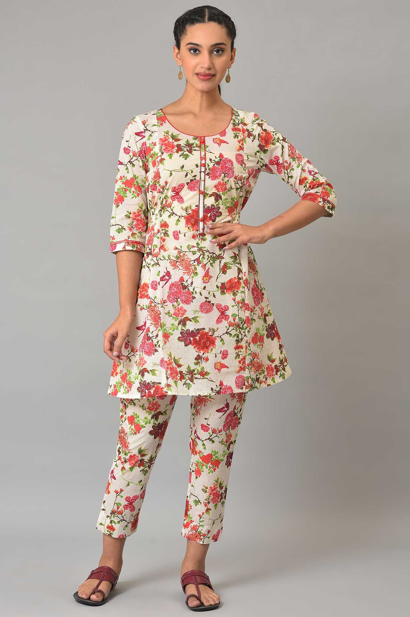 https://cdn.shopify.com/s/files/1/0776/0419/2550/files/23FEAS13885-506952_1.jpg?v=1769756014