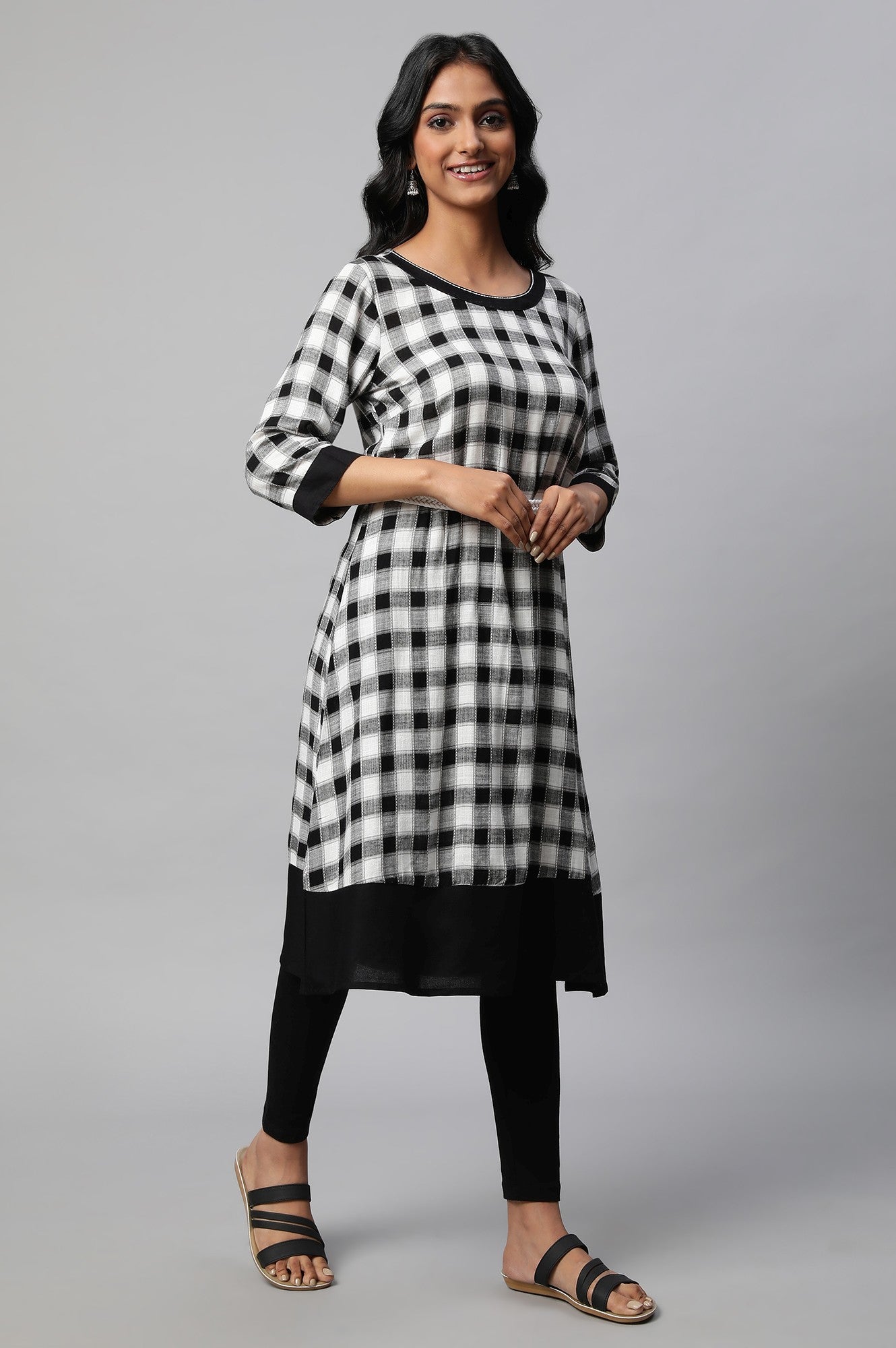 https://cdn.shopify.com/s/files/1/0776/0419/2550/files/23FEAS14212-702611_4.jpg?v=1769750970