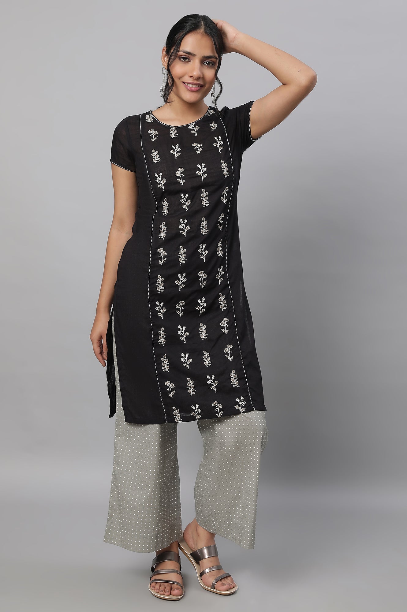 https://cdn.shopify.com/s/files/1/0776/0419/2550/files/23FEAS14251SS-604577_5.jpg?v=1769750810