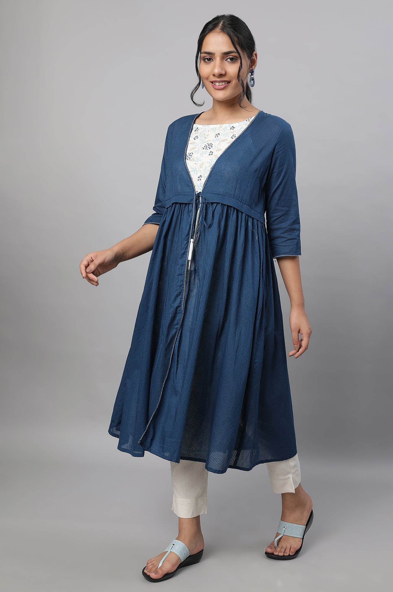 https://cdn.shopify.com/s/files/1/0776/0419/2550/files/23FEAS14271-604589_3.jpg?v=1769751798