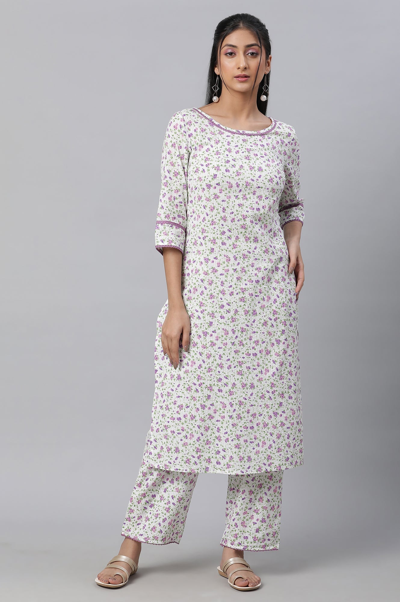 https://cdn.shopify.com/s/files/1/0776/0419/2550/files/23FEAS14323-507208_1.jpg?v=1769756288