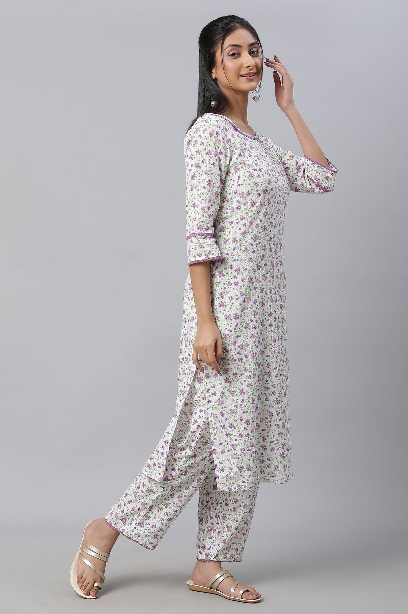 https://cdn.shopify.com/s/files/1/0776/0419/2550/files/23FEAS14323-507208_2.jpg?v=1769756288