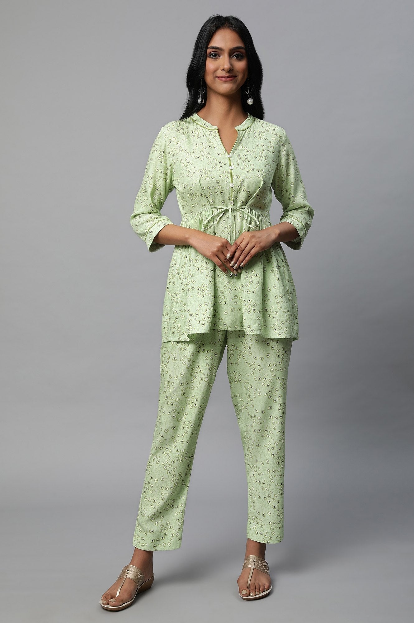 https://cdn.shopify.com/s/files/1/0776/0419/2550/files/23FEAS30370-507202_1.jpg?v=1769753177