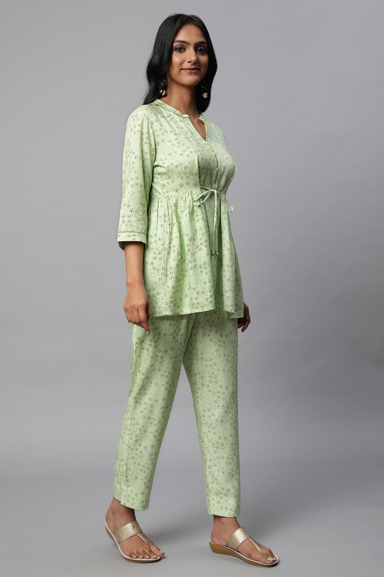 https://cdn.shopify.com/s/files/1/0776/0419/2550/files/23FEAS30370-507202_4.jpg?v=1769753177
