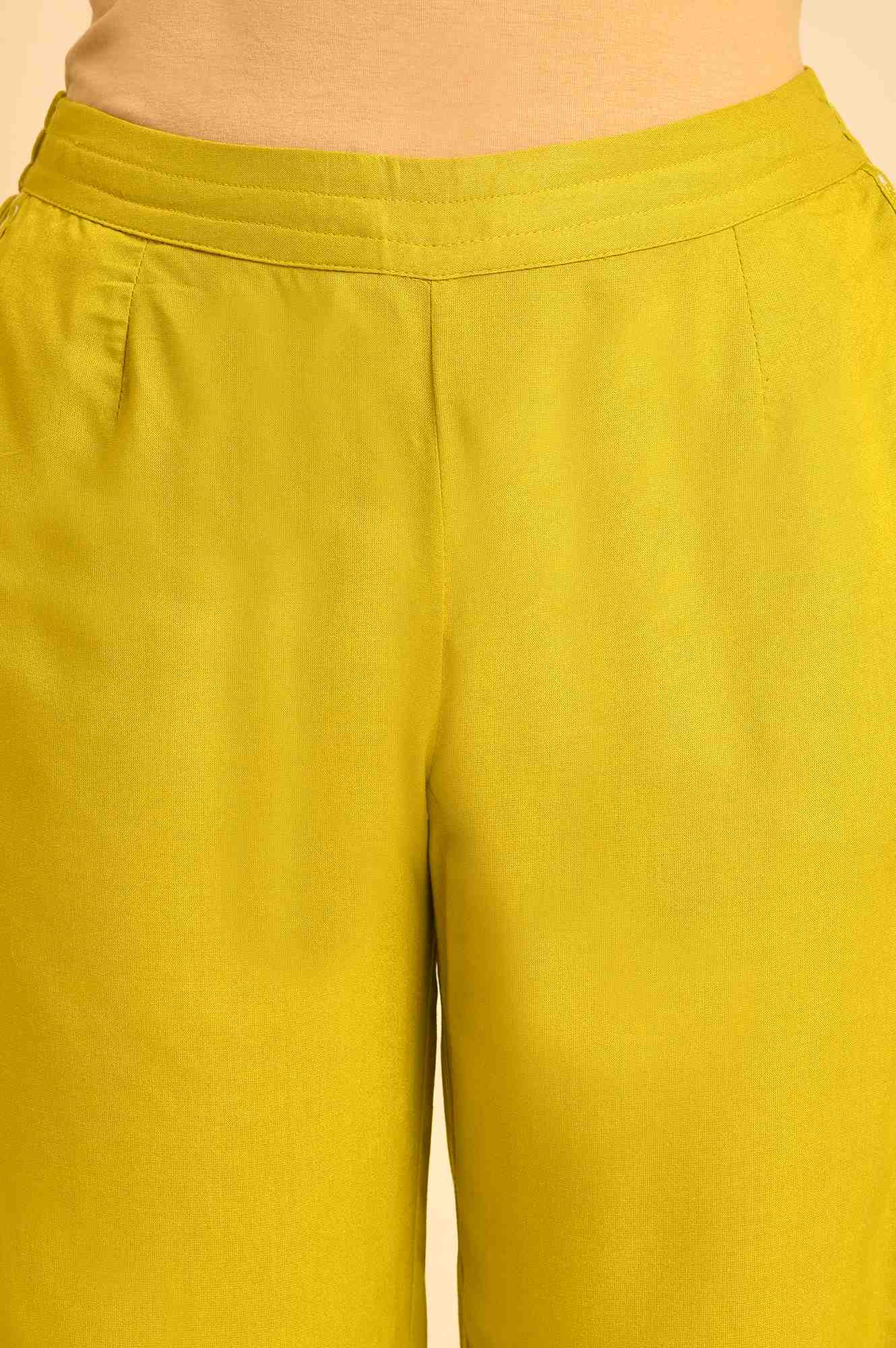 Red Geometric Printed Straight Kurta with Straight pant Set