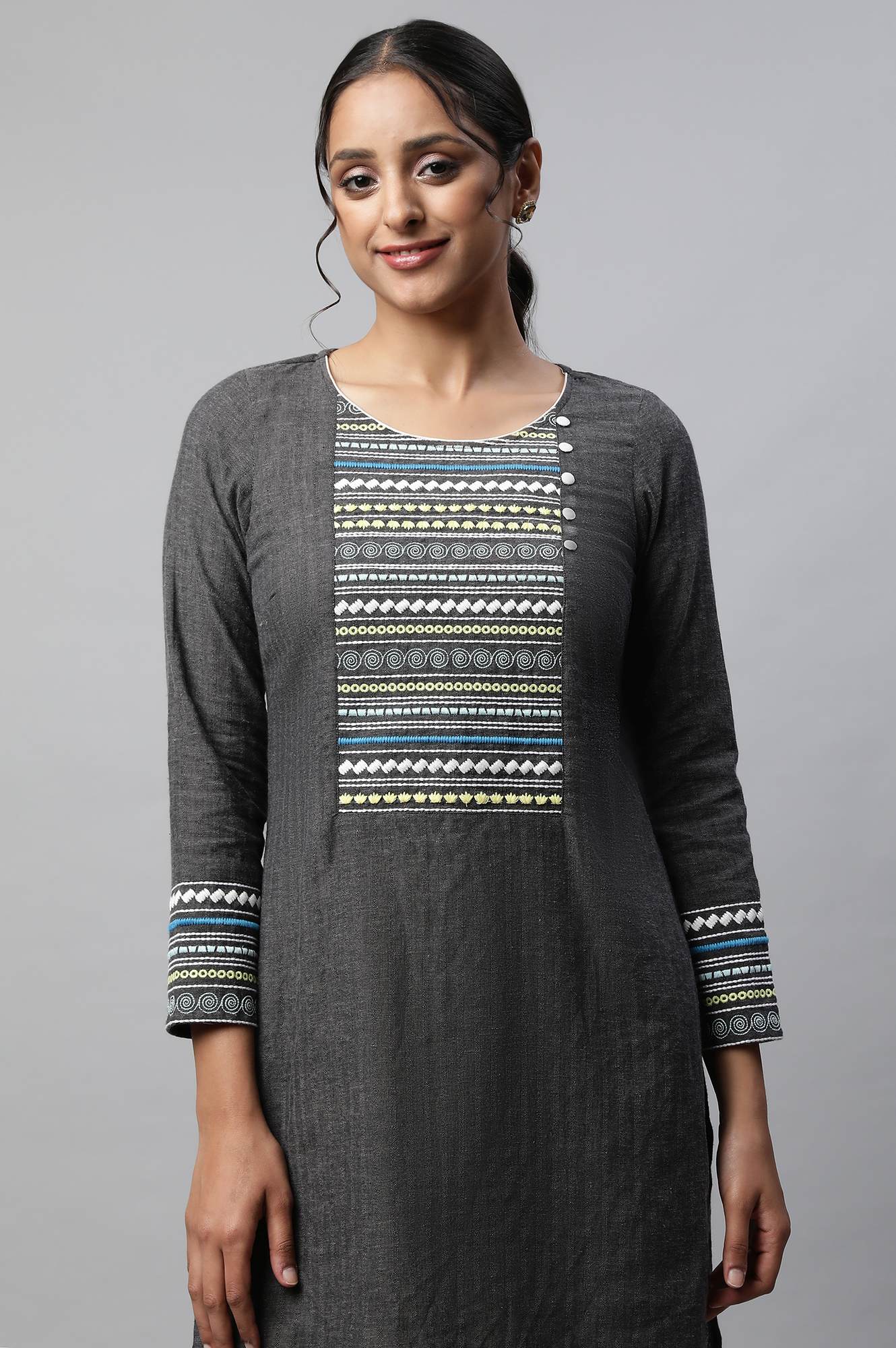 https://cdn.shopify.com/s/files/1/0776/0419/2550/files/23ONA14113-830025_6.jpg?v=1769753829