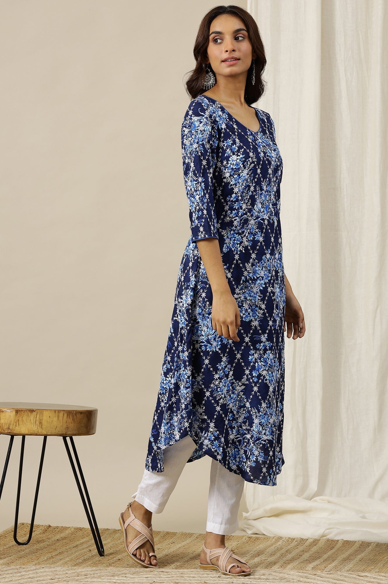 https://cdn.shopify.com/s/files/1/0776/0419/2550/files/24AUA14858-E508528_6.jpg?v=1769759488