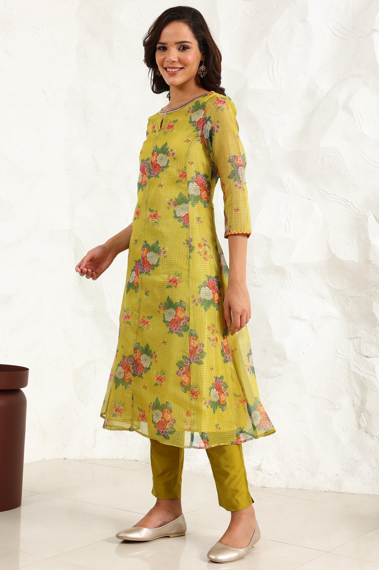 https://cdn.shopify.com/s/files/1/0776/0419/2550/files/24AUWS11560-124136_4_153f1a4c-8c5b-4d82-8696-897afa3397bf.jpg?v=1723894718