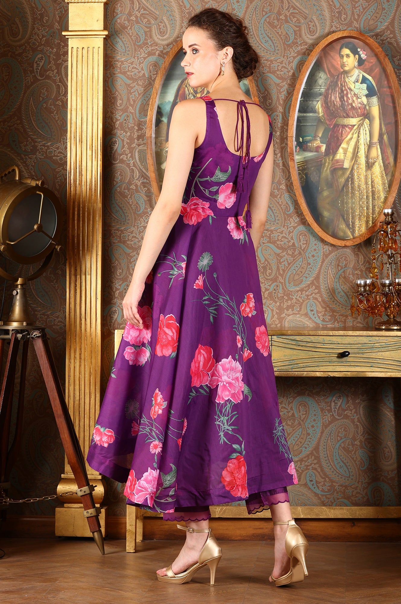 https://cdn.shopify.com/s/files/1/0776/0419/2550/files/24AUWS11565-124167_5_0932960a-a37a-4d44-a729-59b60d4f64b7.jpg?v=1726124146