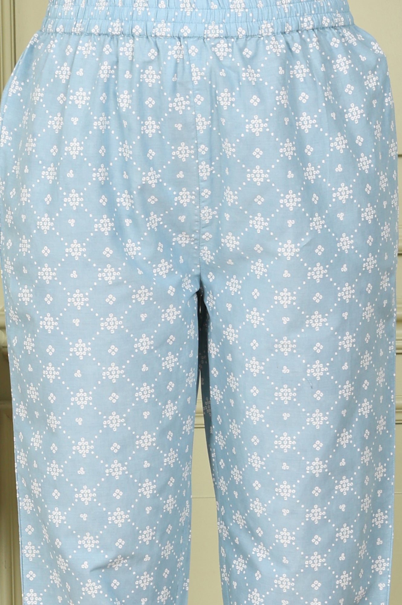 https://cdn.shopify.com/s/files/1/0776/0419/2550/files/24AUWS11936-124934_8_014c3312-897f-4a32-a5d1-b862b3777ddf.jpg?v=1723895019