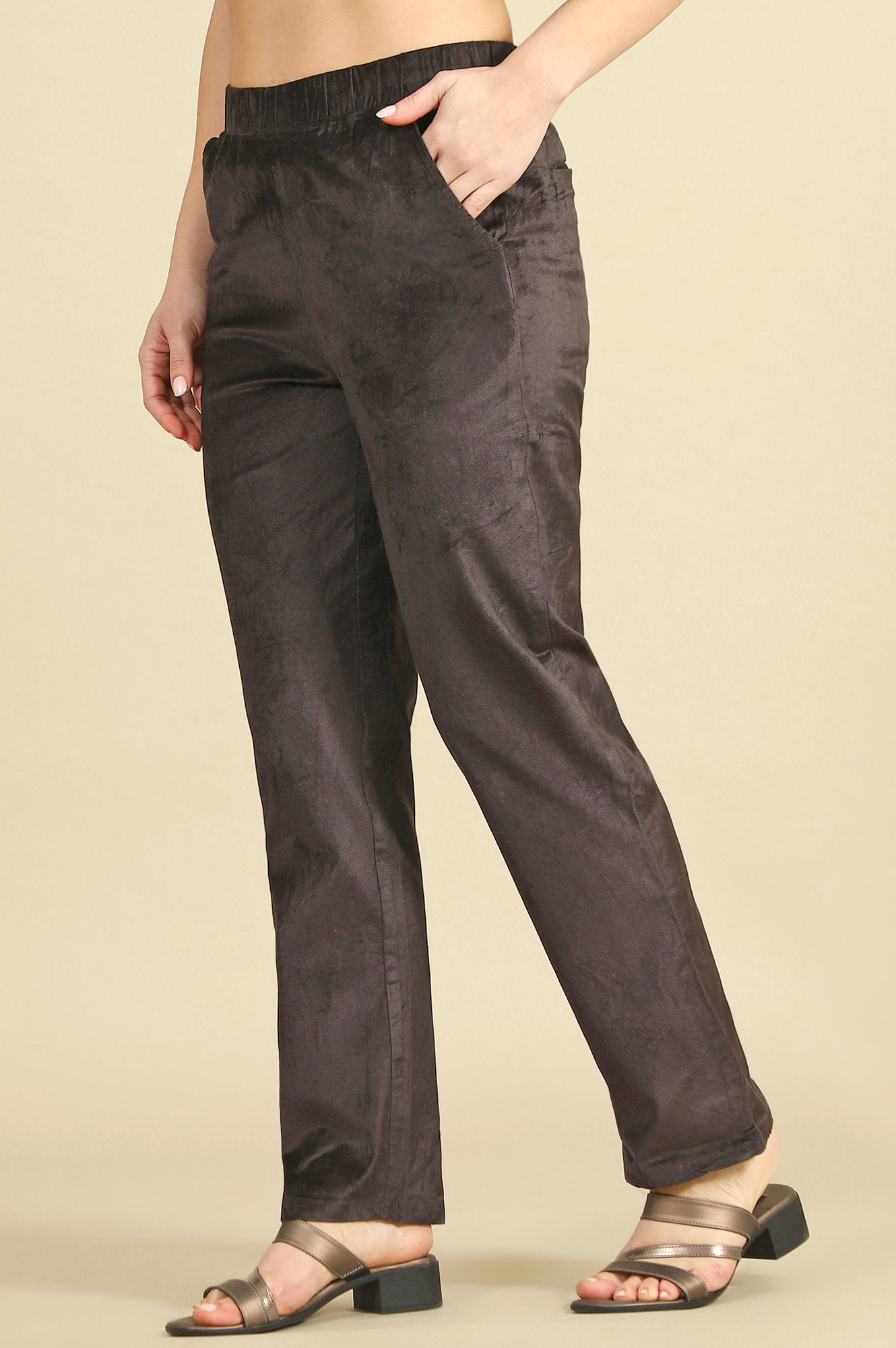 Grey Solid Straight Trousers & Pants