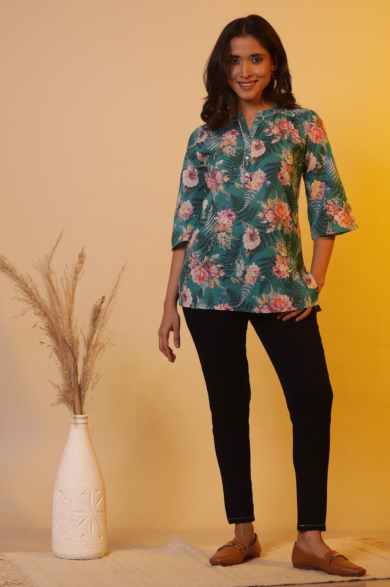 https://cdn.shopify.com/s/files/1/0776/0419/2550/files/24FEA60338-704259_5.jpg?v=1769749315