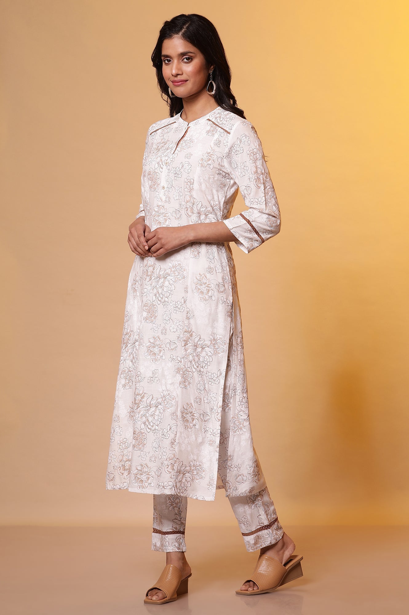 https://cdn.shopify.com/s/files/1/0776/0419/2550/files/24FEAS14791-507897_3_6a0d6f10-b4a1-4851-a1cf-6e311a9da859.jpg?v=1769748816