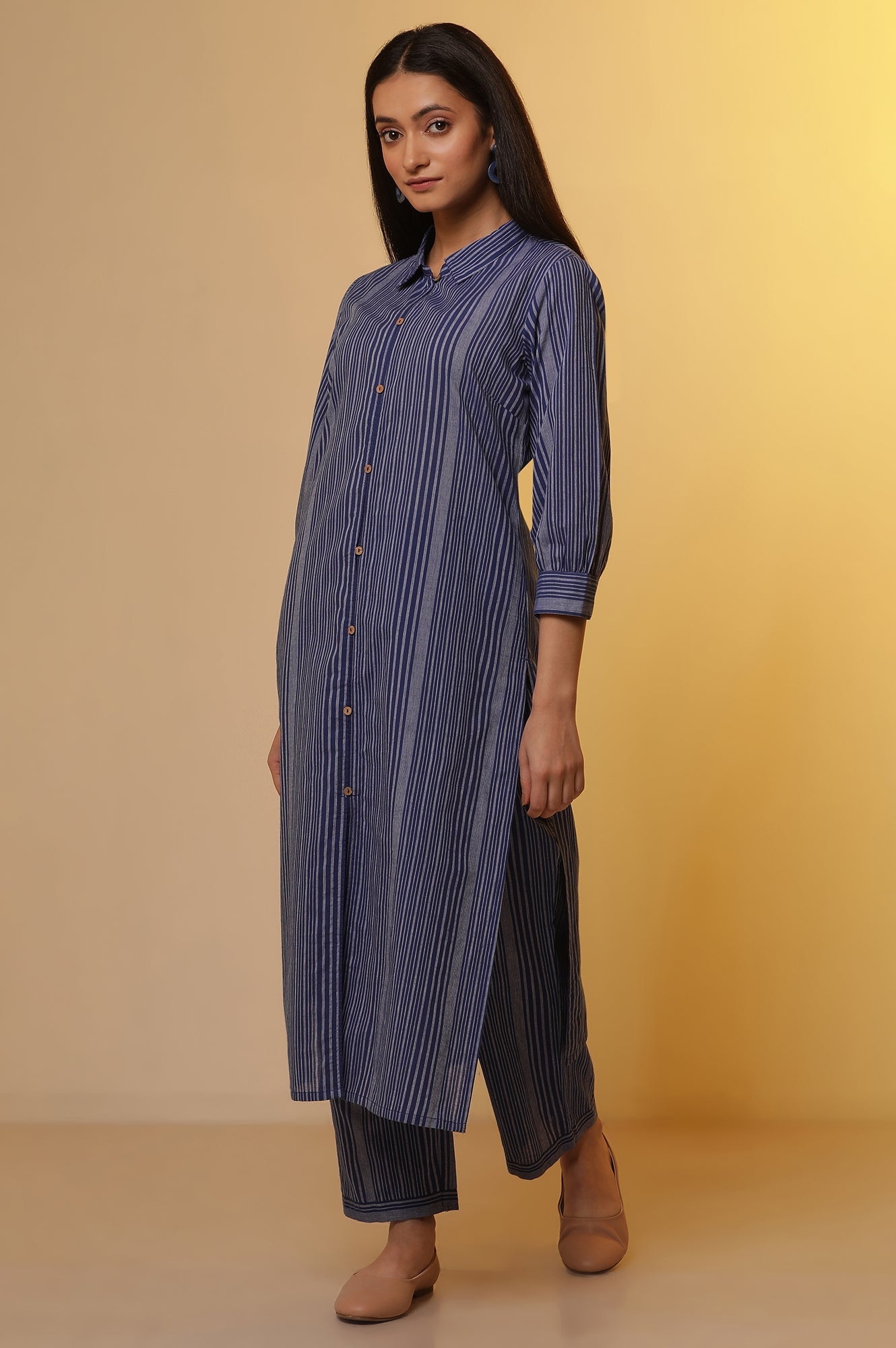 https://cdn.shopify.com/s/files/1/0776/0419/2550/files/24FEAS14822-704718_3.jpg?v=1769748699