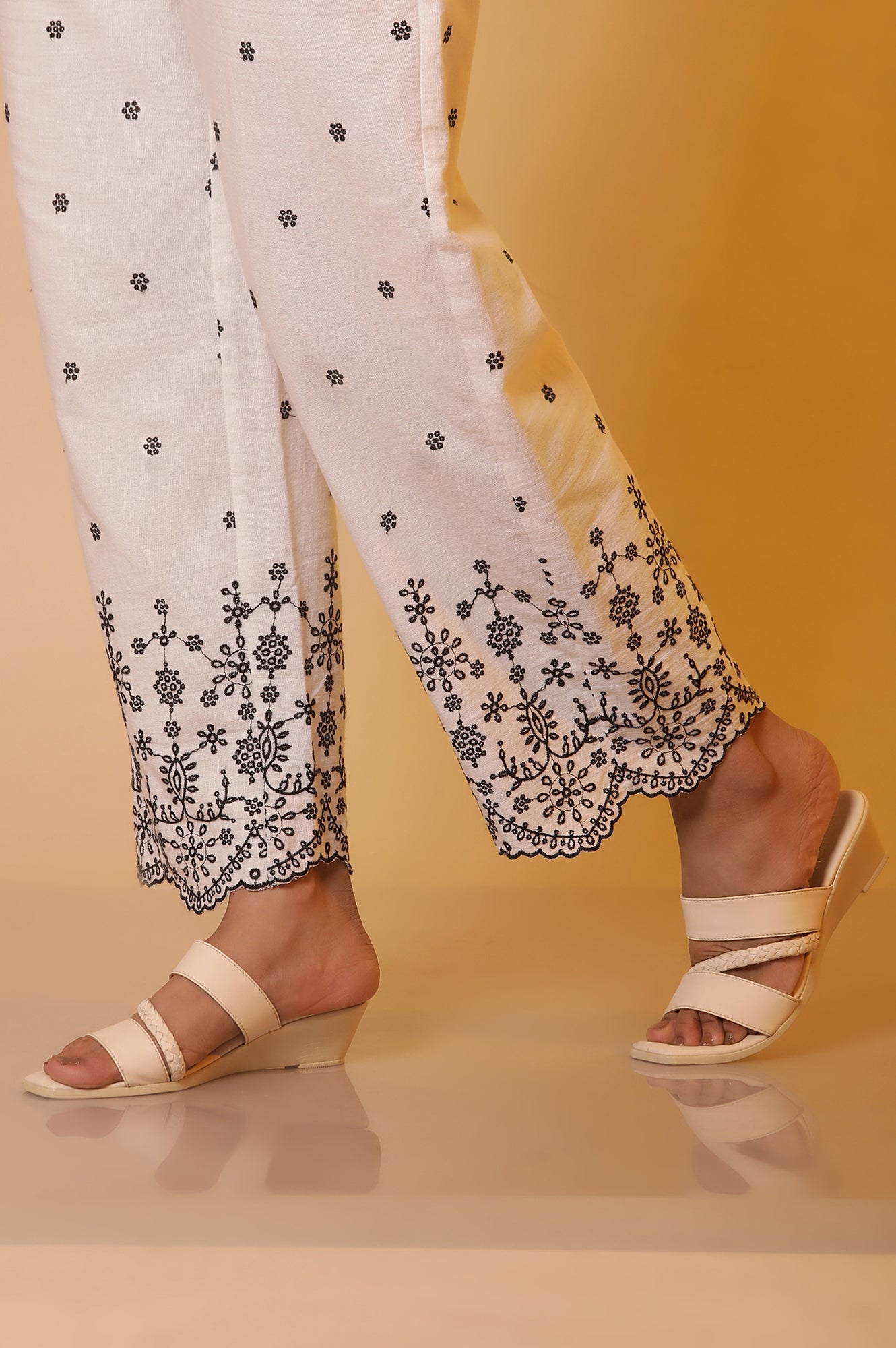 https://cdn.shopify.com/s/files/1/0776/0419/2550/files/24FEAS14971-E606936_10.jpg?v=1769757392