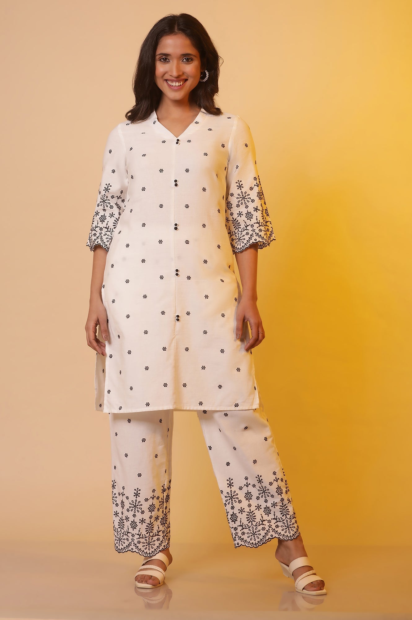 https://cdn.shopify.com/s/files/1/0776/0419/2550/files/24FEAS14971-E606936_2.jpg?v=1769757392