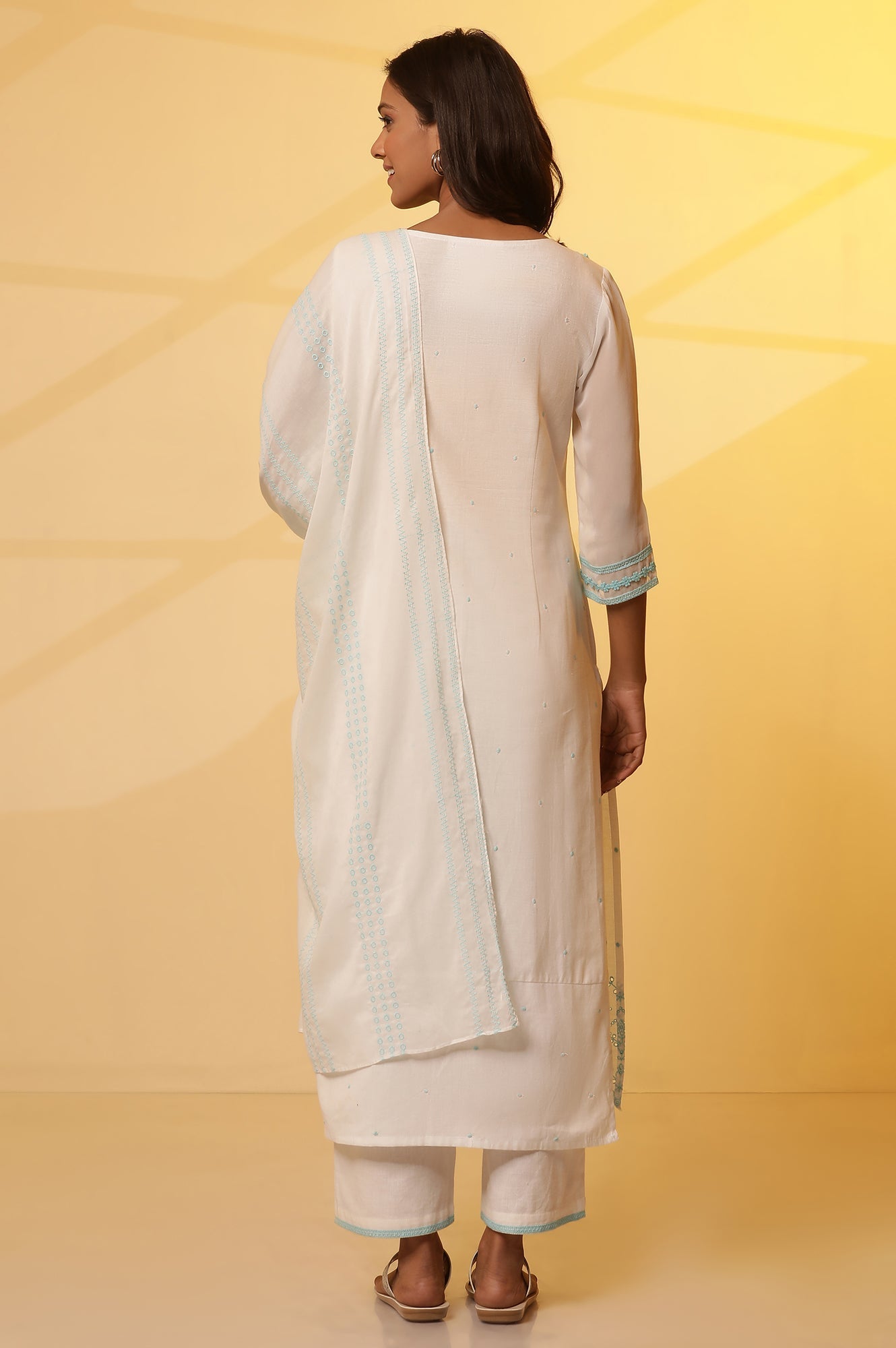 https://cdn.shopify.com/s/files/1/0776/0419/2550/files/24FEAS14975-E606805_4.jpg?v=1769757163