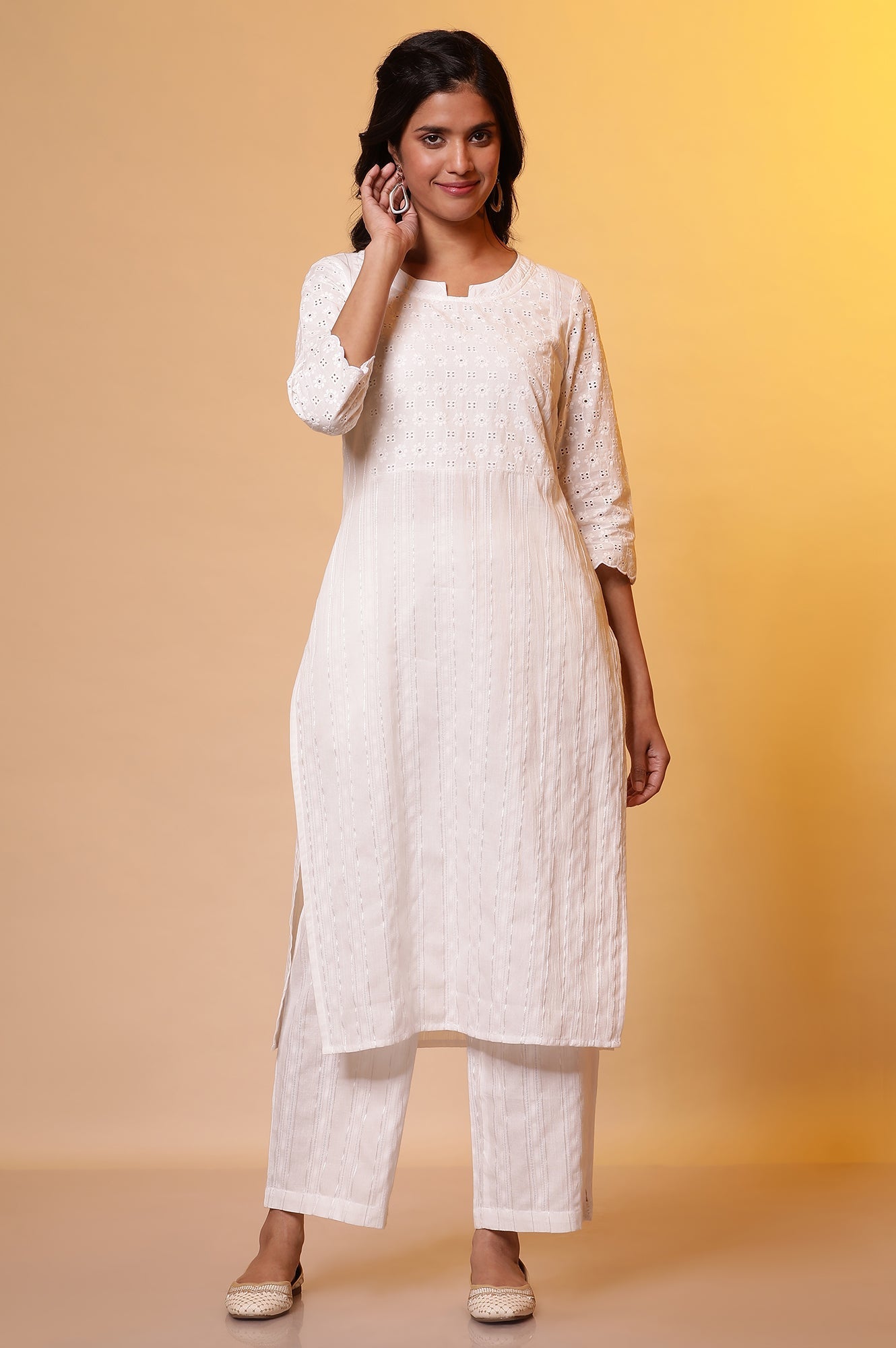 https://cdn.shopify.com/s/files/1/0776/0419/2550/files/24FEAS15022-607033_2.jpg?v=1769757383