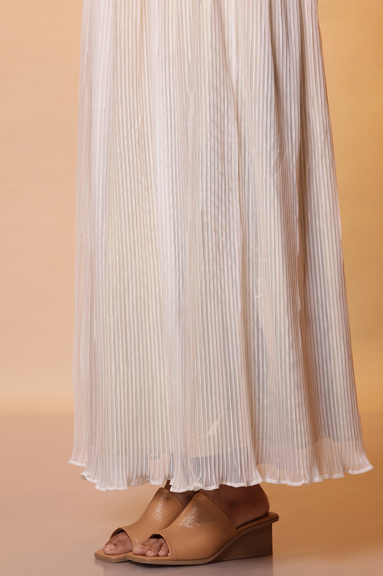 https://cdn.shopify.com/s/files/1/0776/0419/2550/files/24FEAS15042-507995_9.jpg?v=1769757235