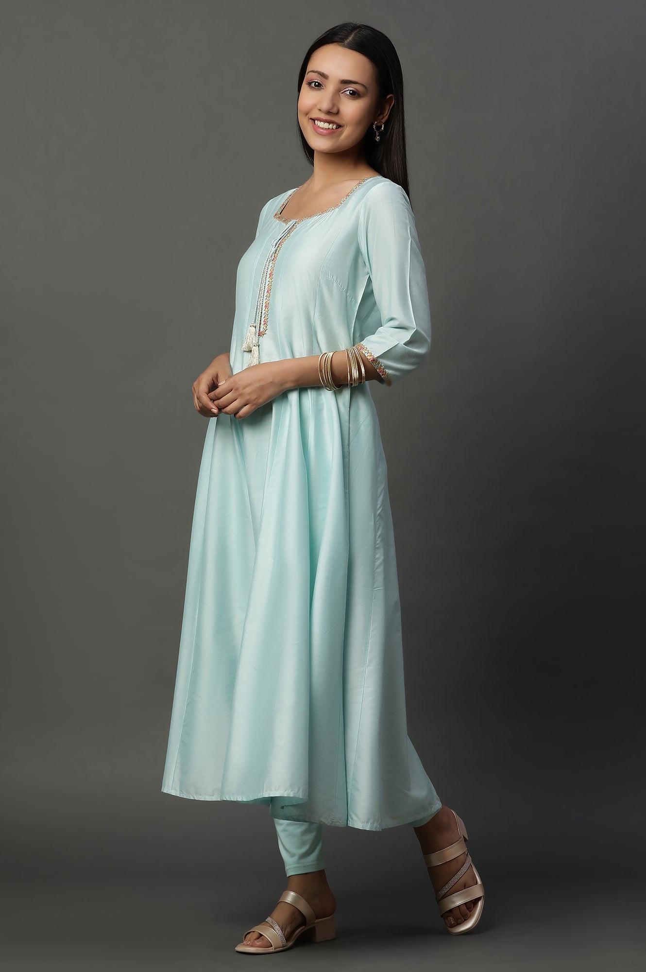 https://cdn.shopify.com/s/files/1/0776/0419/2550/files/24FEAS15112-705011_5.jpg?v=1769759380