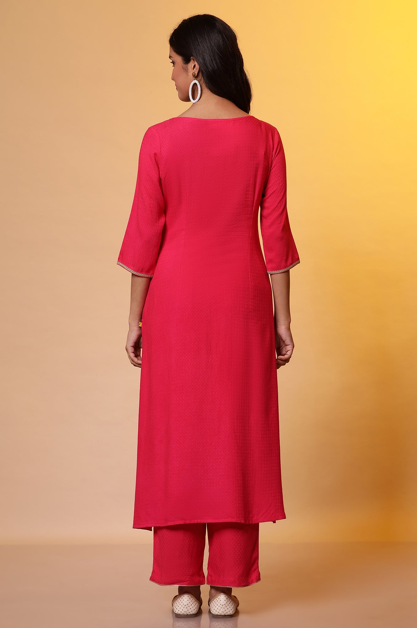 https://cdn.shopify.com/s/files/1/0776/0419/2550/files/24FEAS15126-607059_4.jpg?v=1769750545