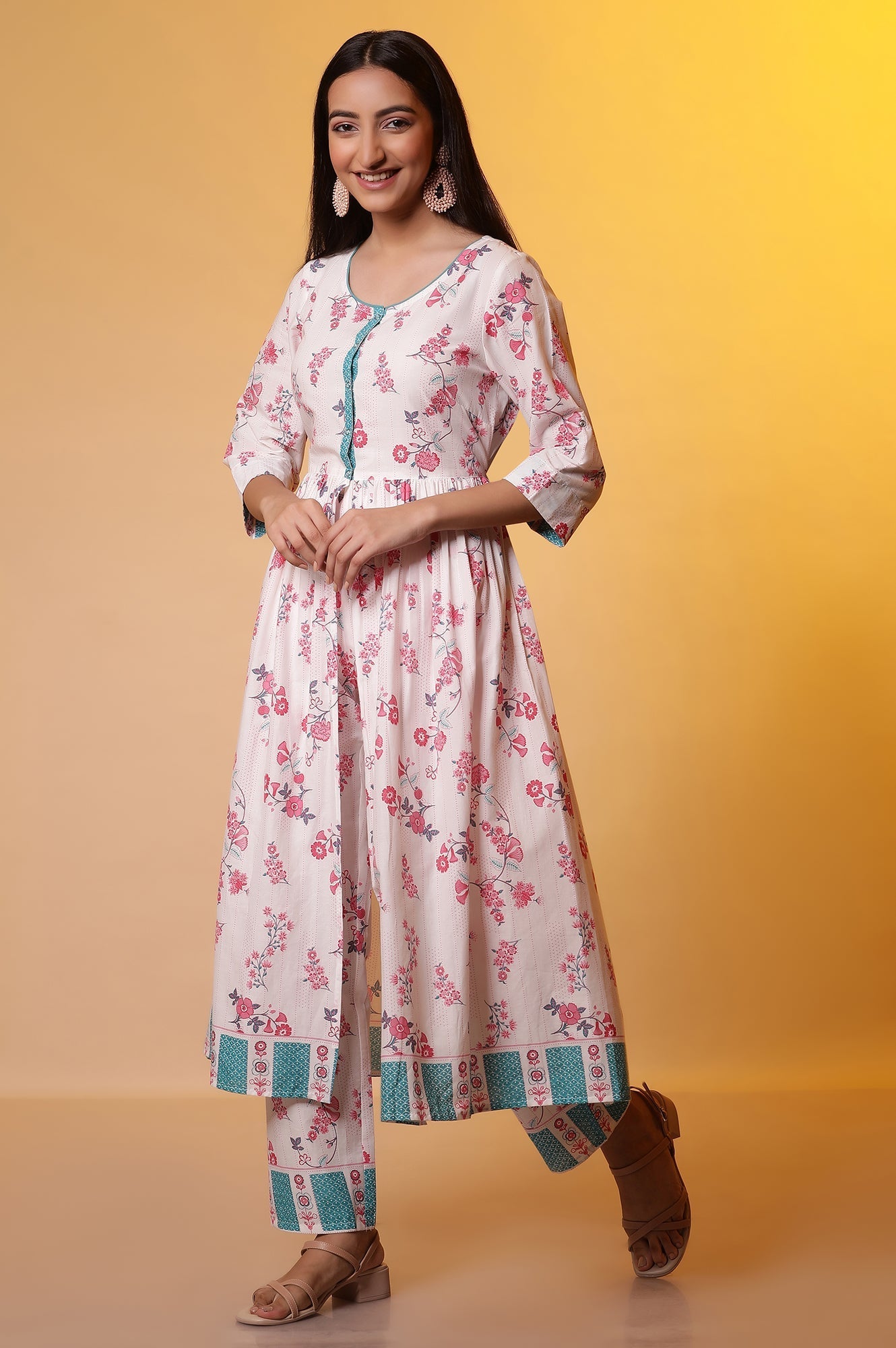 https://cdn.shopify.com/s/files/1/0776/0419/2550/files/24FEAS15212-508015_3.jpg?v=1769757214