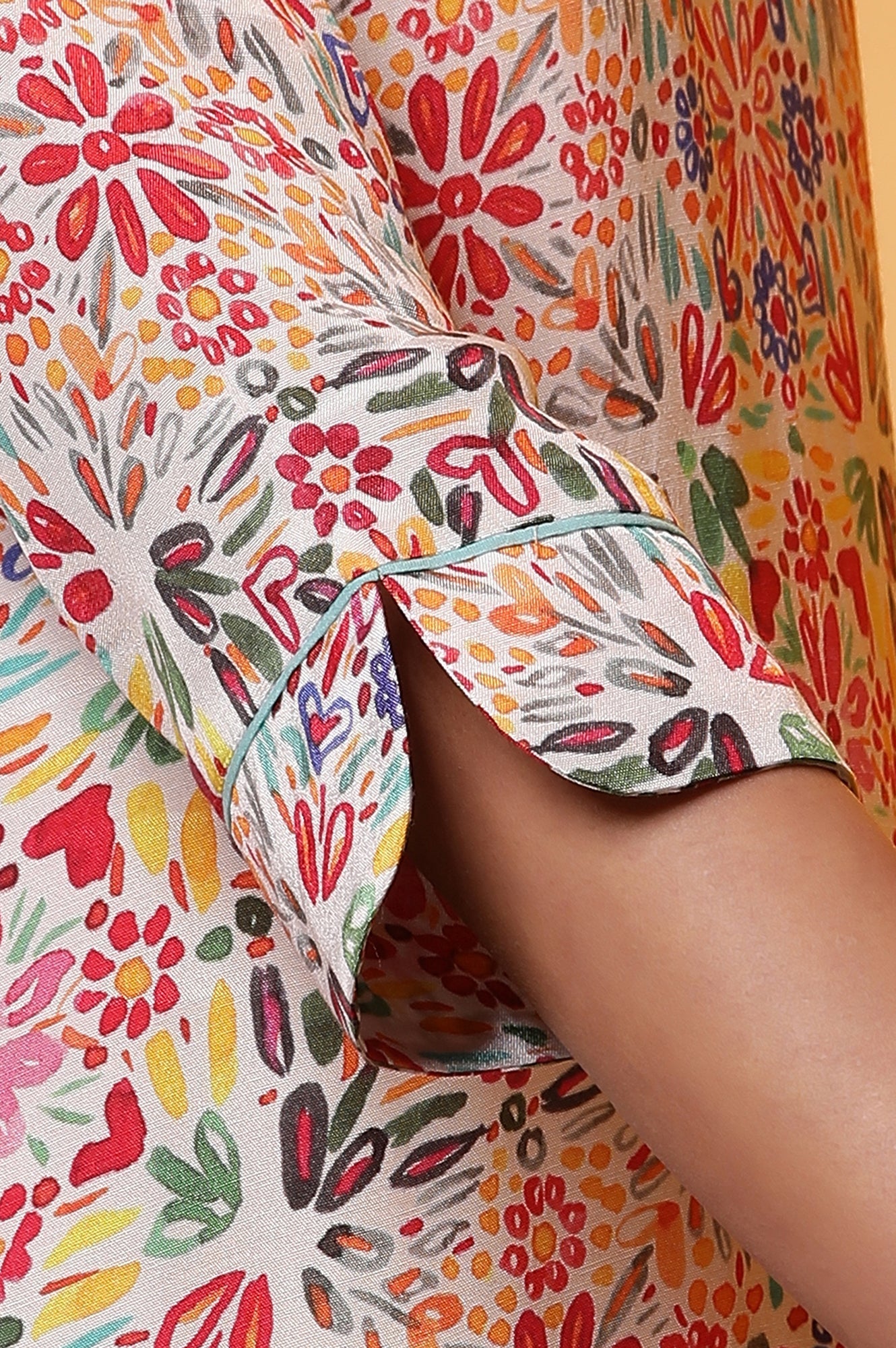 https://cdn.shopify.com/s/files/1/0776/0419/2550/files/24FEAS15220-507819_7.jpg?v=1769749912