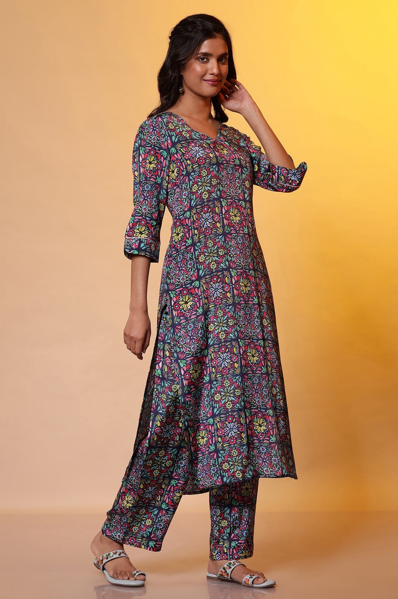 https://cdn.shopify.com/s/files/1/0776/0419/2550/files/24FEAS15220-507820_5.jpg?v=1769748520