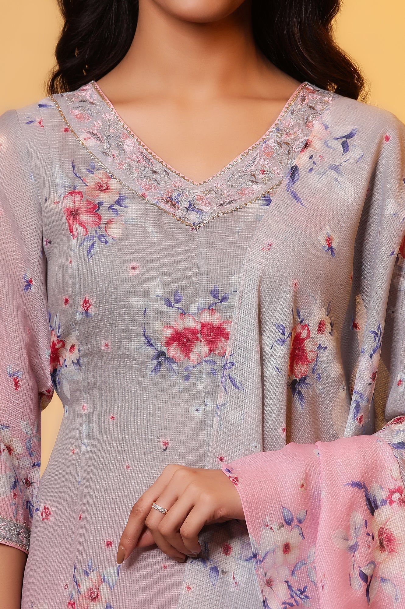 https://cdn.shopify.com/s/files/1/0776/0419/2550/files/24FEAS15221-508261_6_e8c04c06-317f-41c9-b3f7-fcac5279ef39.jpg?v=1769749590