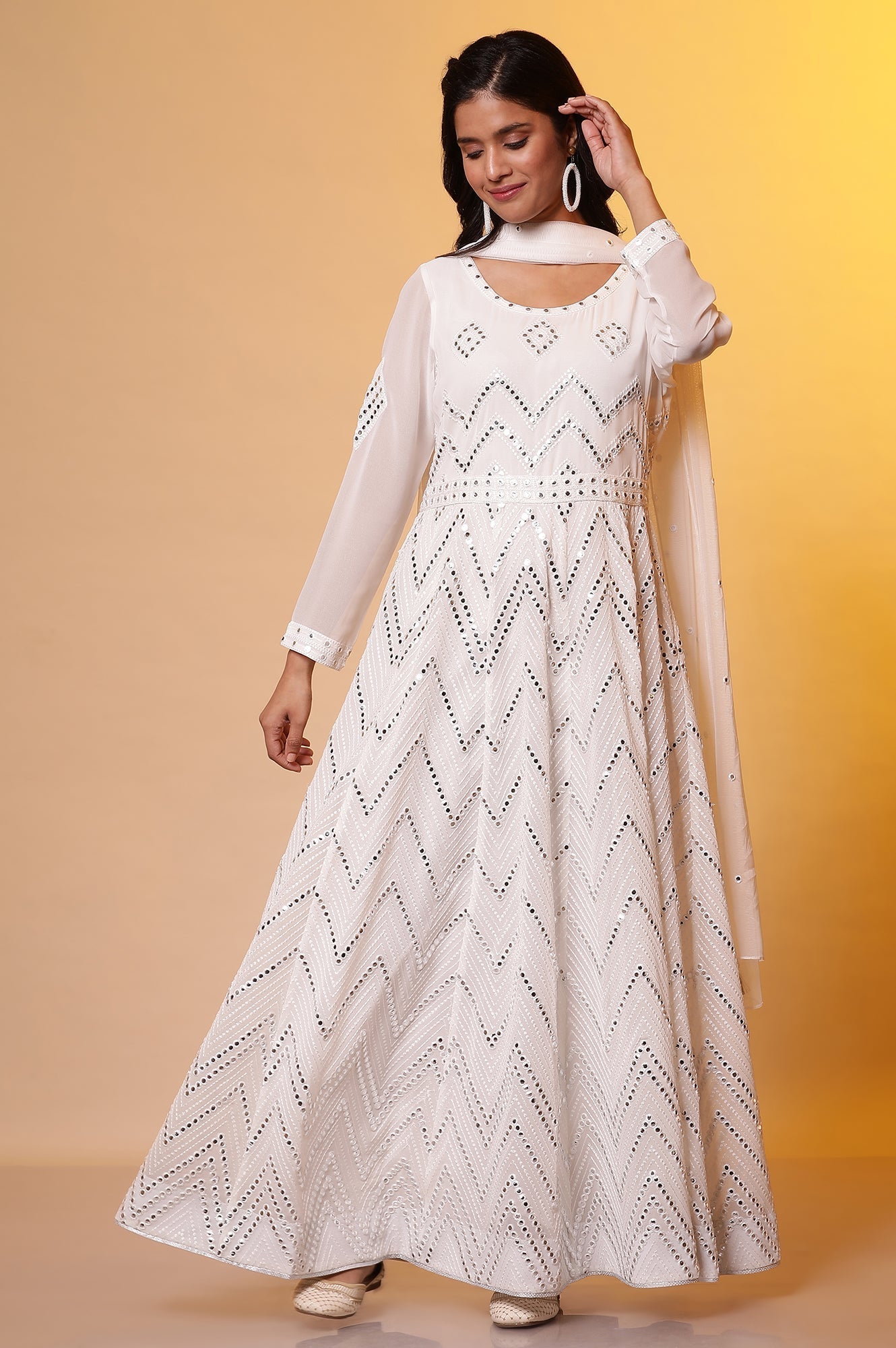 https://cdn.shopify.com/s/files/1/0776/0419/2550/files/24FED10610-E606780_2.jpg?v=1769750080