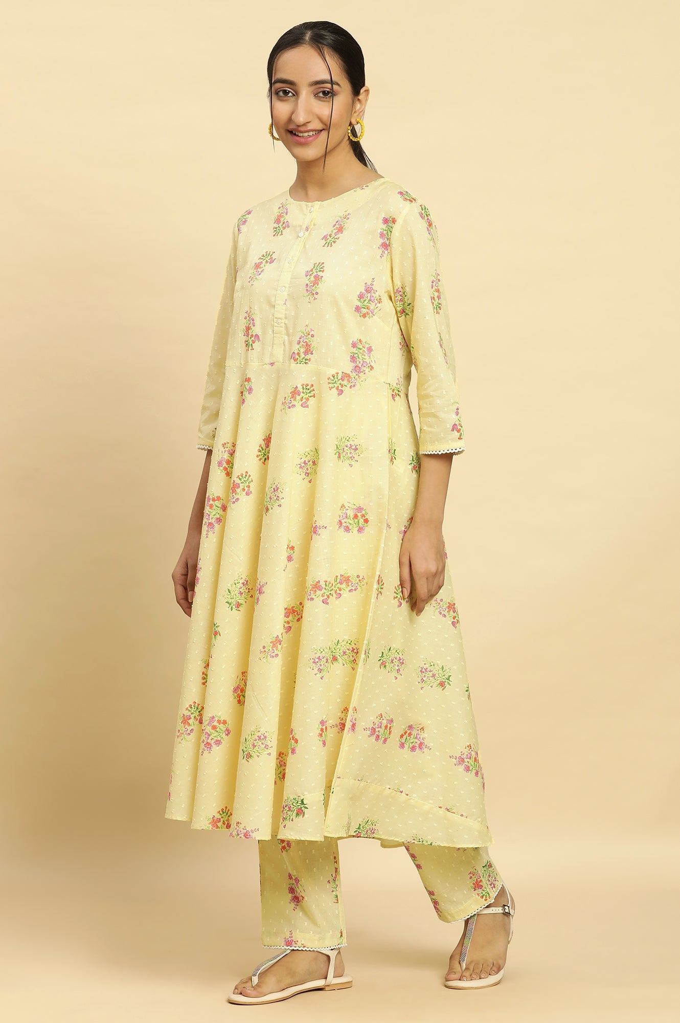 https://cdn.shopify.com/s/files/1/0776/0419/2550/files/24FESTWS10741-120461_3.jpg?v=1721927381