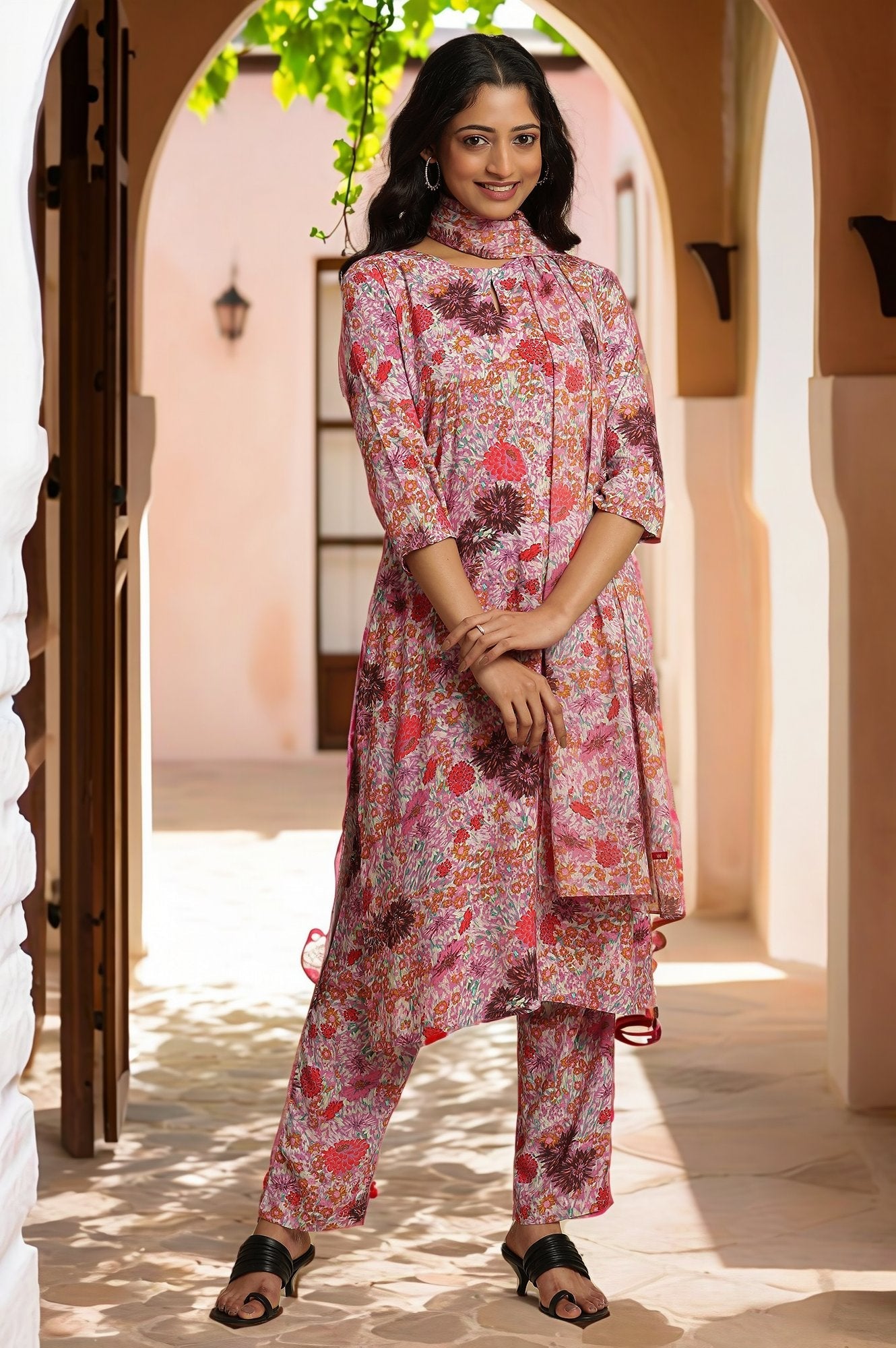 Pink Floral Printed Rayon Kurta, Pants And Dupatta Set