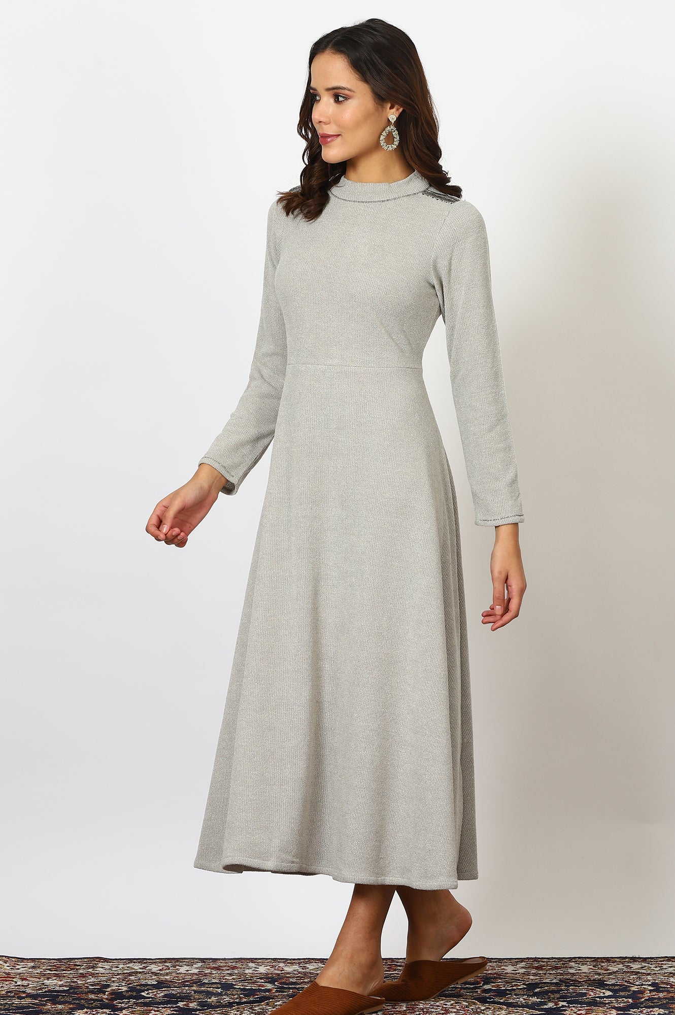 Grey Solid Metallic Hardware Flarred Dresses