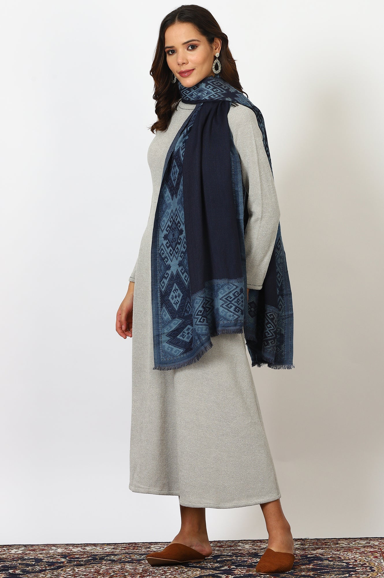 https://cdn.shopify.com/s/files/1/0776/0419/2550/files/24NOW81964-313246_2_a0864cad-cf27-46a7-8ff4-d8a79f20e5b1.jpg?v=1764652177