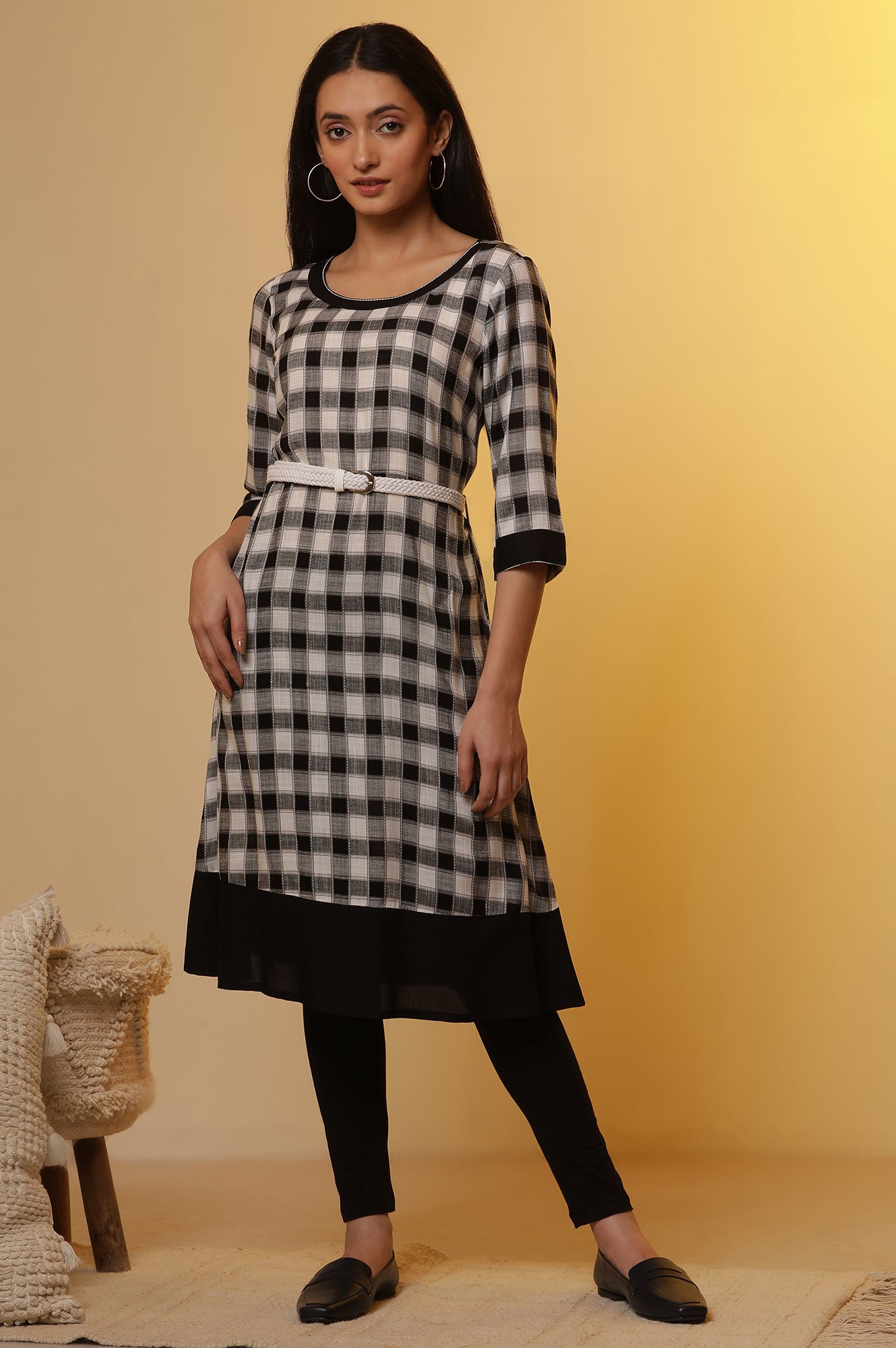https://cdn.shopify.com/s/files/1/0776/0419/2550/files/24ONAS13418-702611_1.jpg?v=1769748974